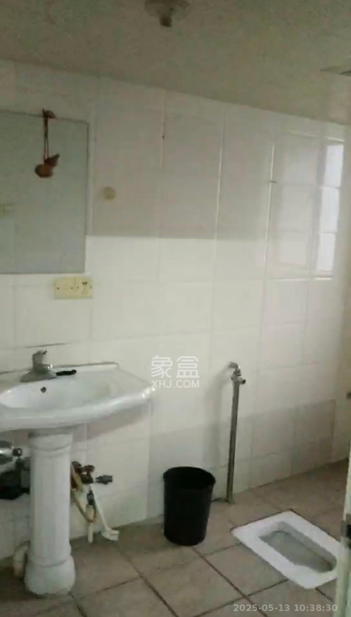 银港水晶城 4室2厅2卫 3000.0元/月 银港水晶城 4室2厅2卫 3000.0元/月室内图