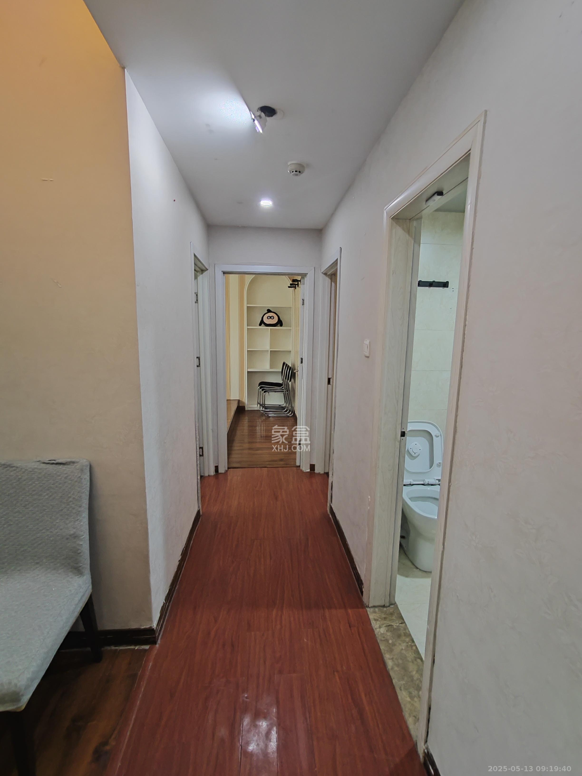 泉昇同福大厦 3室2厅2卫 3200.0元/月 泉昇同福大厦 3室2厅2卫 3200.0元/月室内图