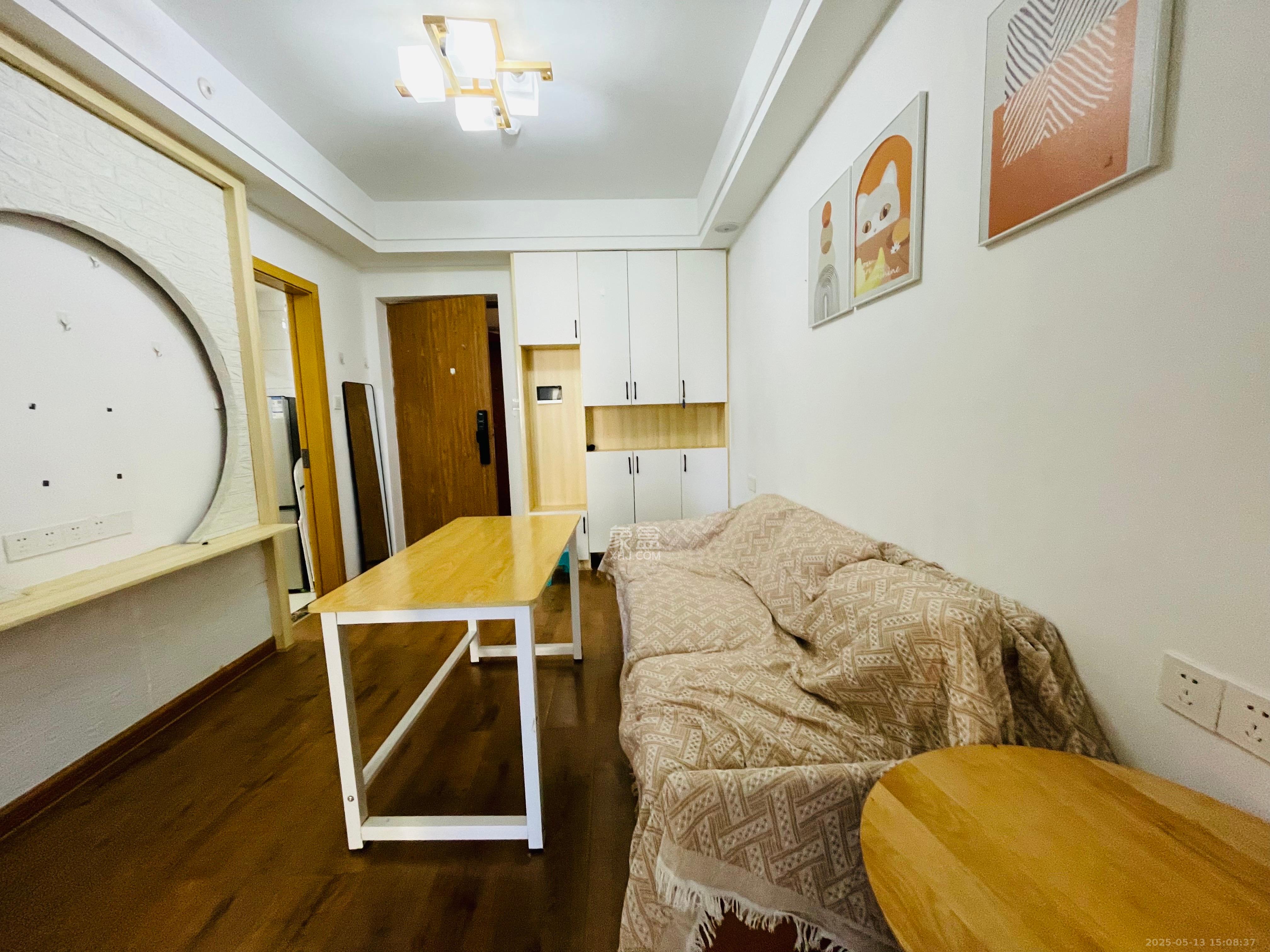 融创融公馆(融创臻苑)  1室1厅1卫    1700.0元/月 融创融公馆(融创臻苑)  1室1厅1卫    1700.0元/月室内图