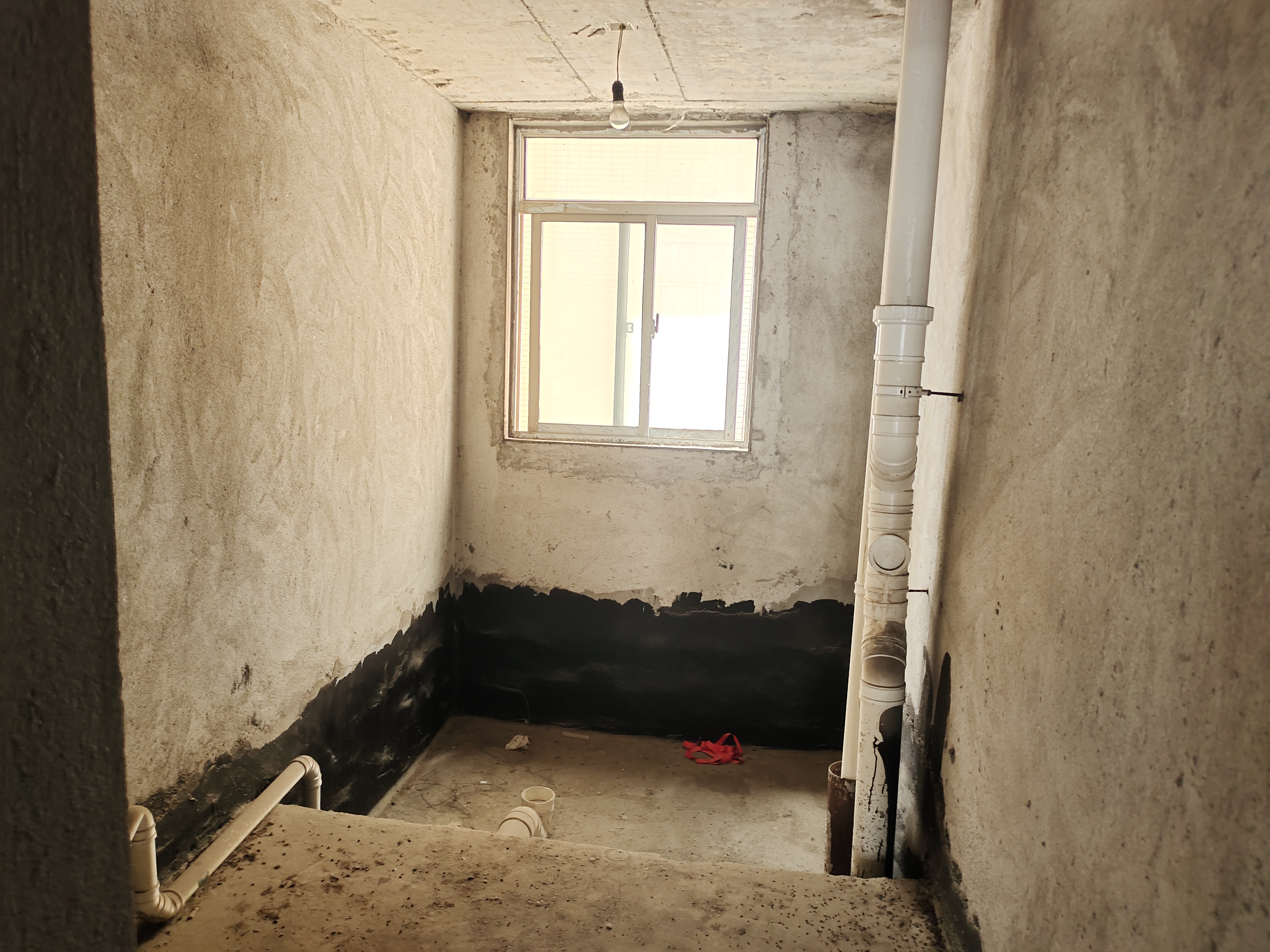 金园小区 4室2厅2卫 85.0万 金园小区 4室2厅2卫 85.0万卫生间