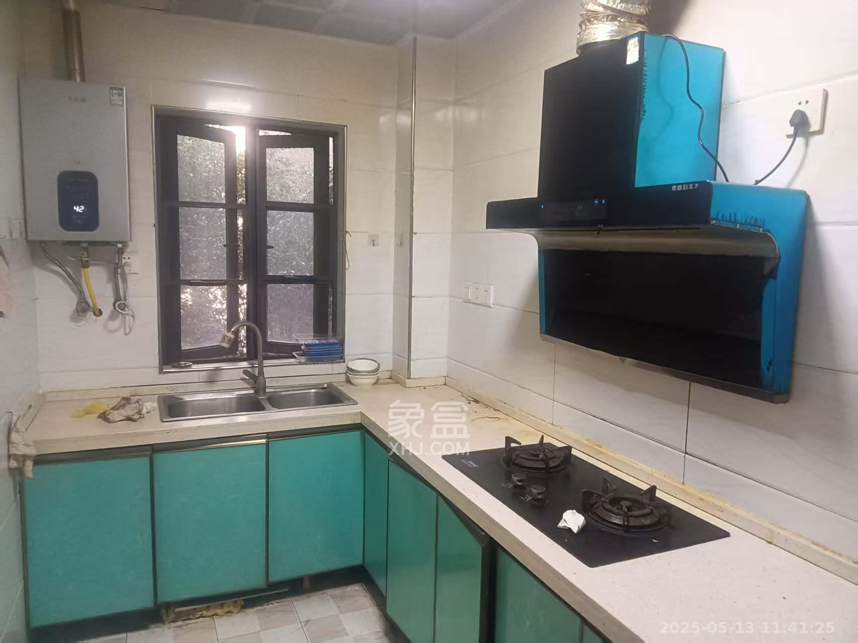 长房天翼未来城 3室2厅2卫 3500.0元/月 长房天翼未来城 3室2厅2卫 3500.0元/月室内图