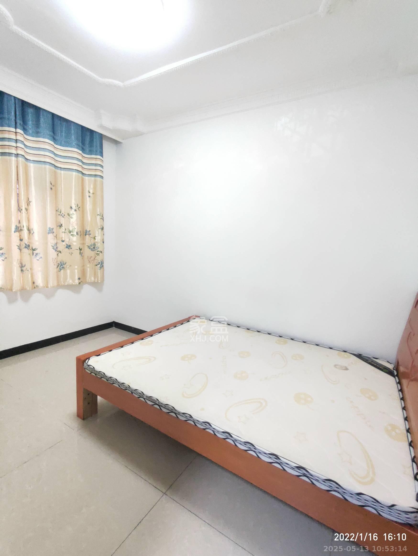 蒸菜街小区  4室1厅1卫   2200.00元/月室内图