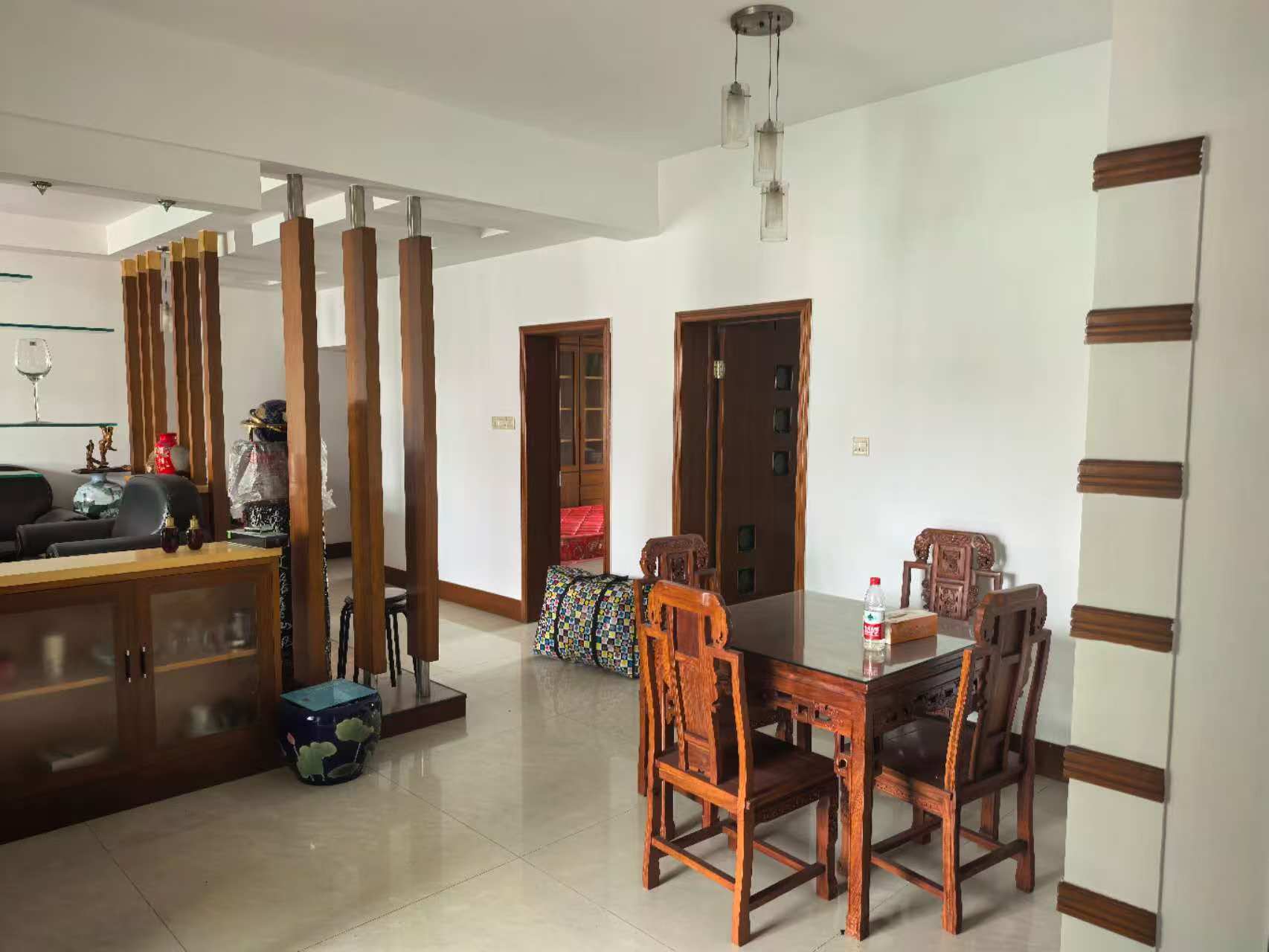 市人大政协机关大院住宅区(老市委)  1室0厅0卫    1800.0元/月 市人大政协机关大院住宅区(老市委)  1室0厅0卫    1800.0元/月室内图