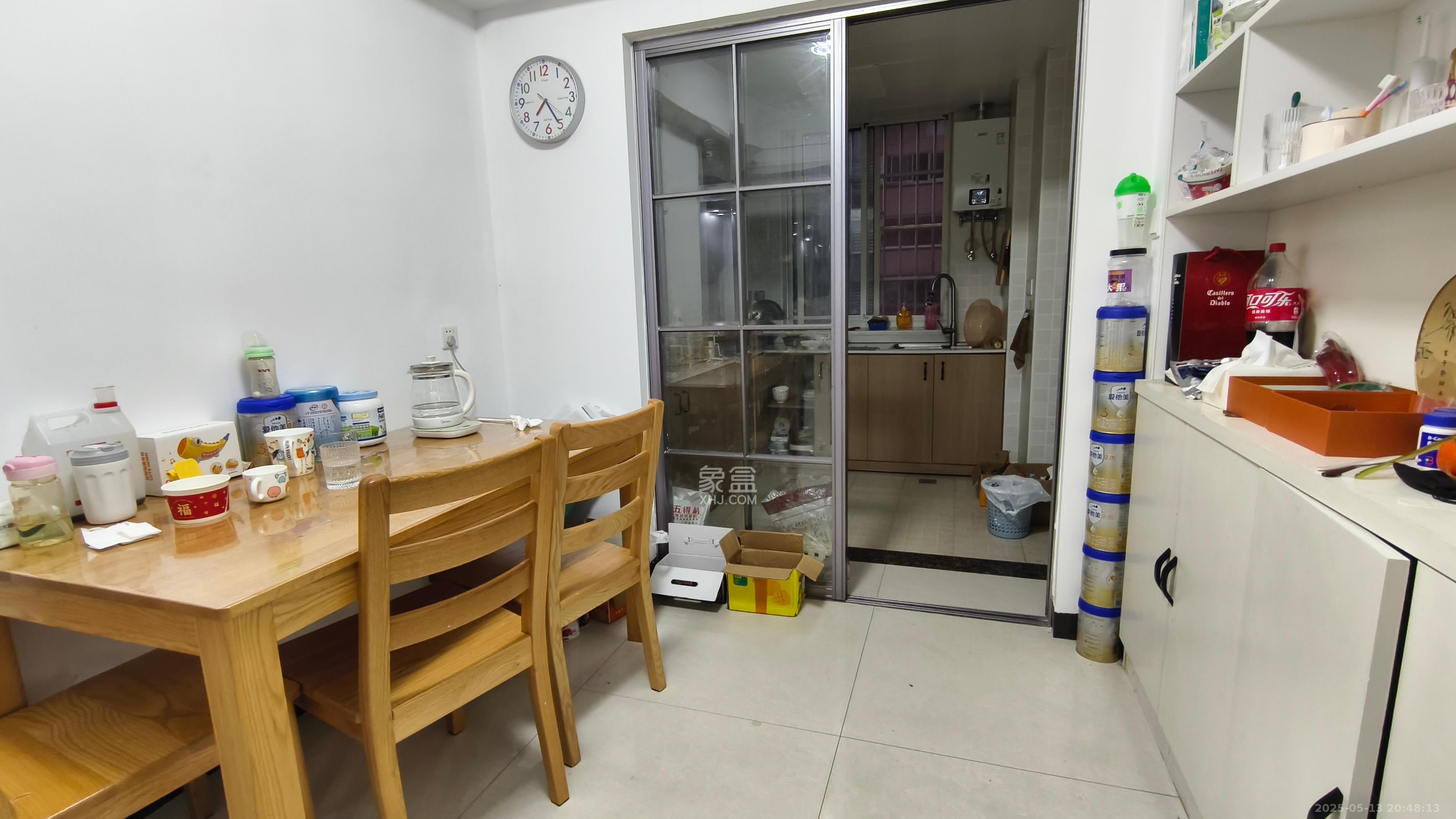 润芳园  3室2厅1卫   2000.00元/月室内图