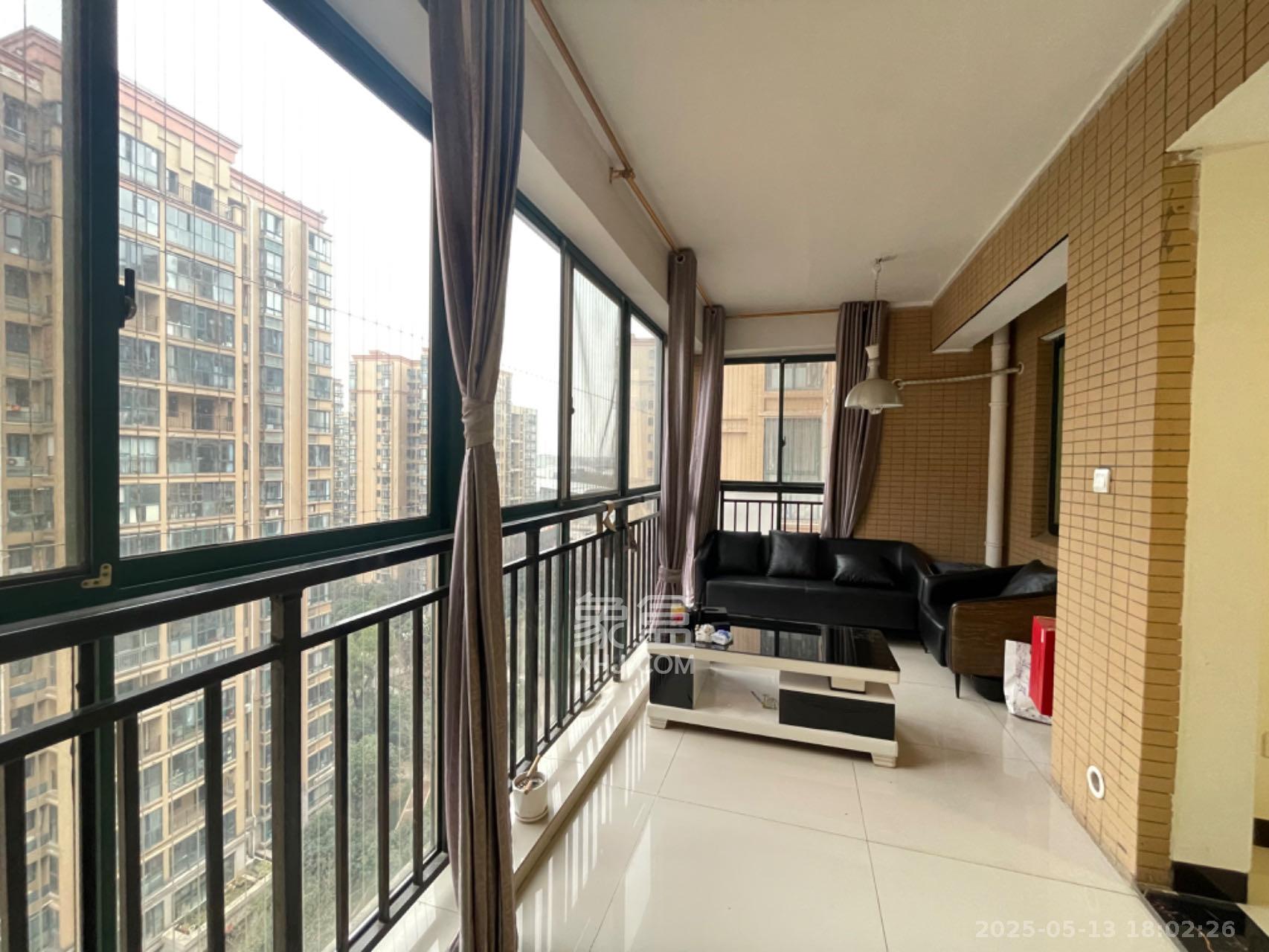 星城荣域 3室2厅1卫 3200.0元/月 星城荣域 3室2厅1卫 3200.0元/月室内图