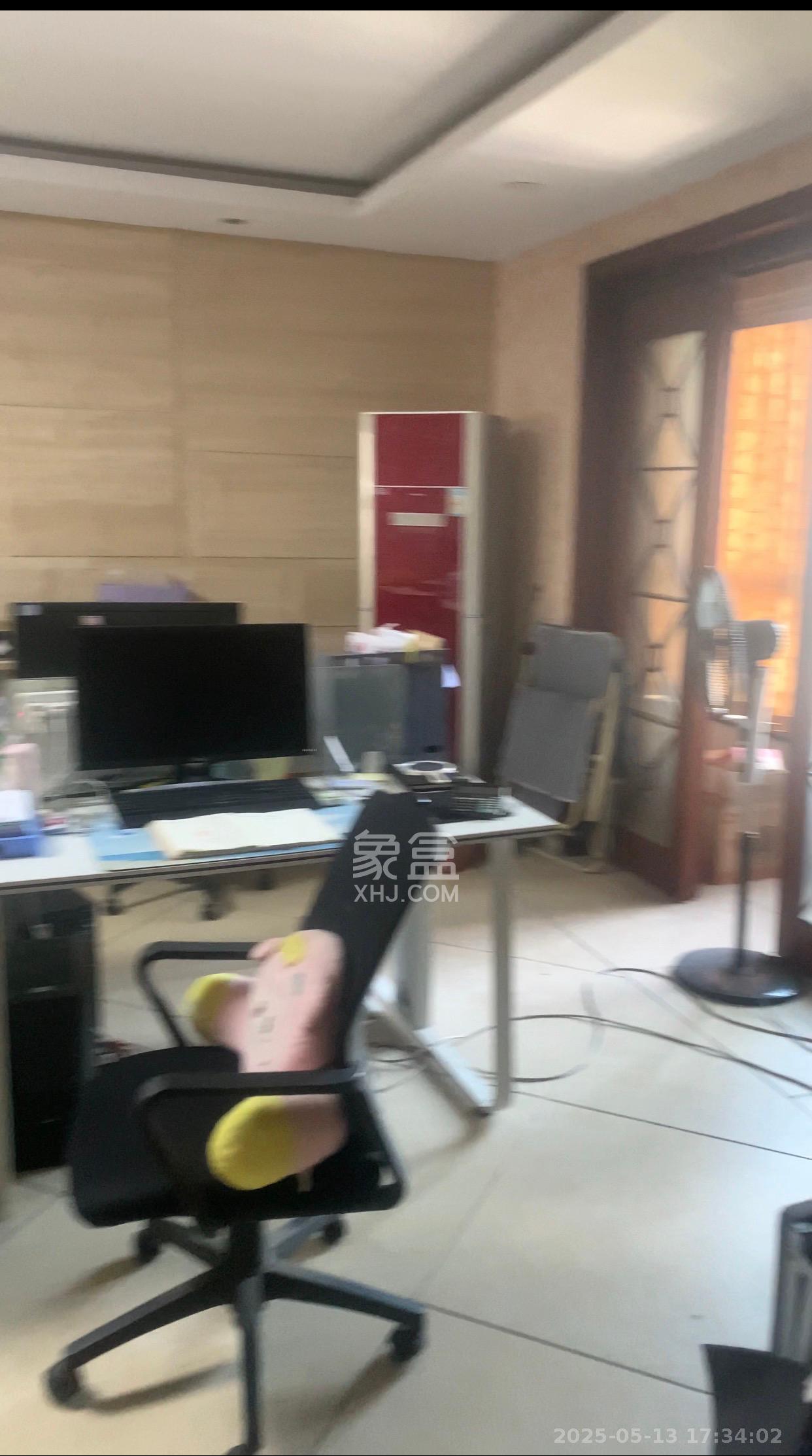 尚城 3室2厅1卫 3500.0元/月 尚城 3室2厅1卫 3500.0元/月室内图