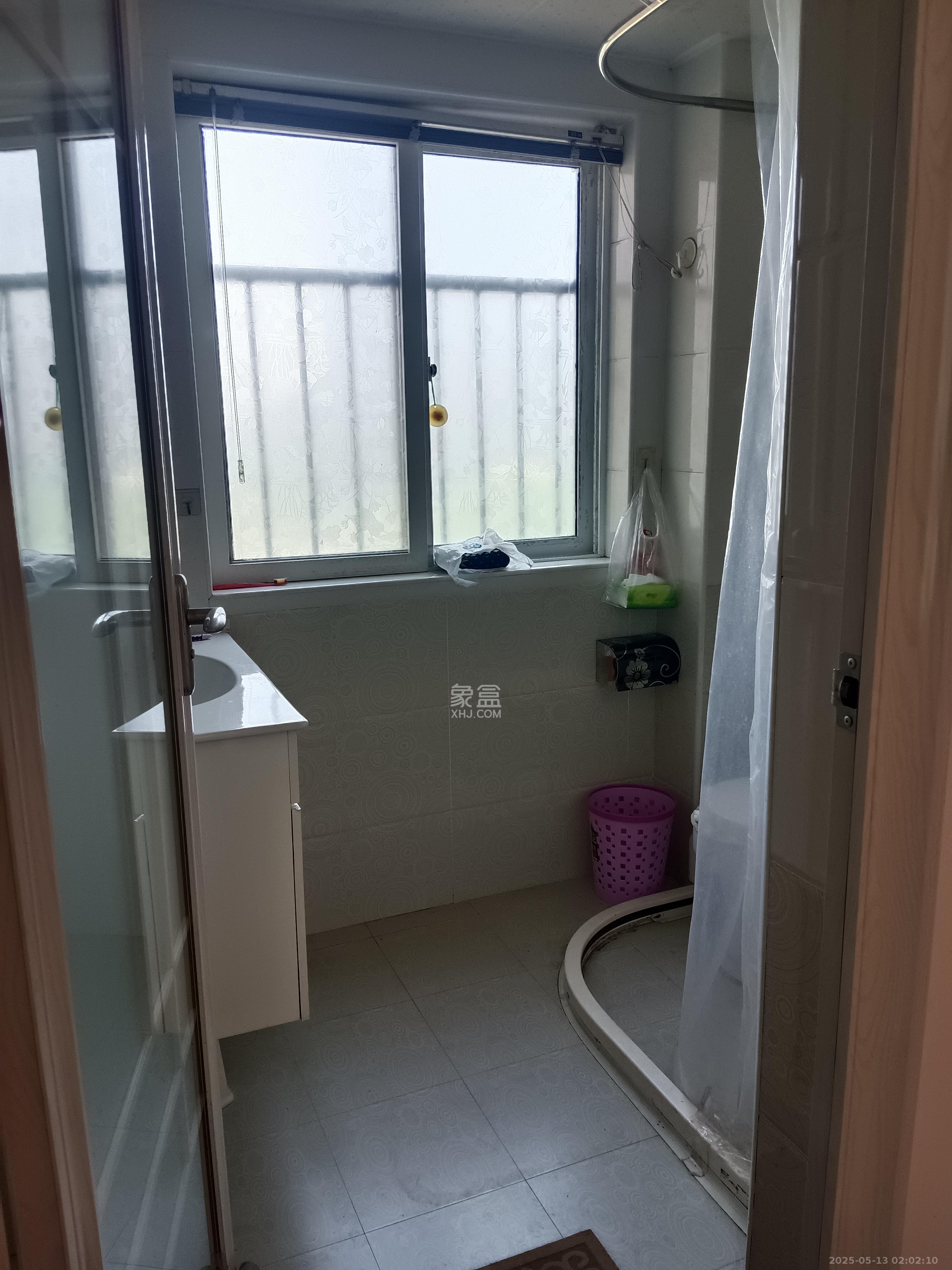 领东汇 3室2厅2卫 2700.0元/月 领东汇 3室2厅2卫 2700.0元/月室内图