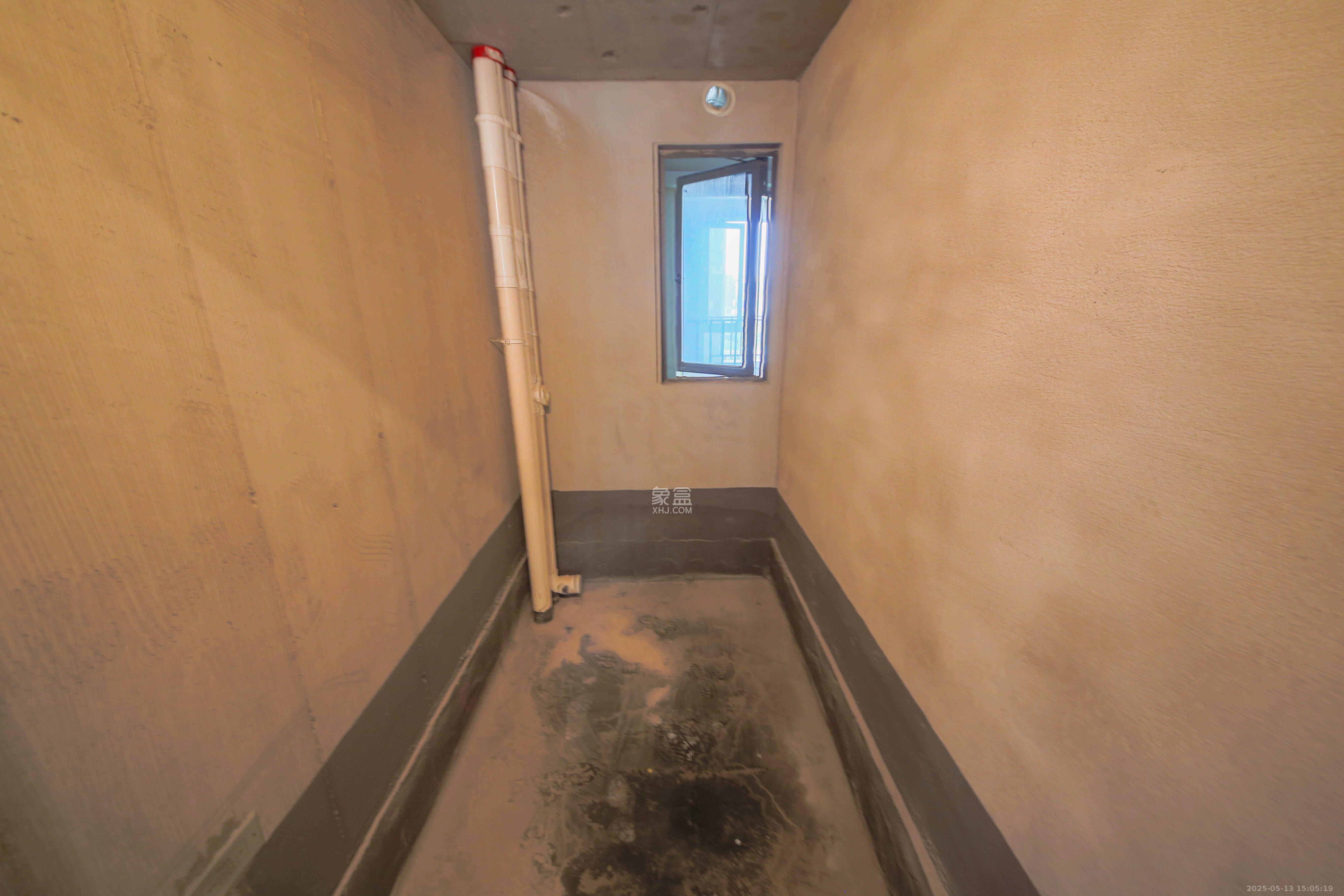 中建钰和城  1室0厅0卫   135.00万卫生间