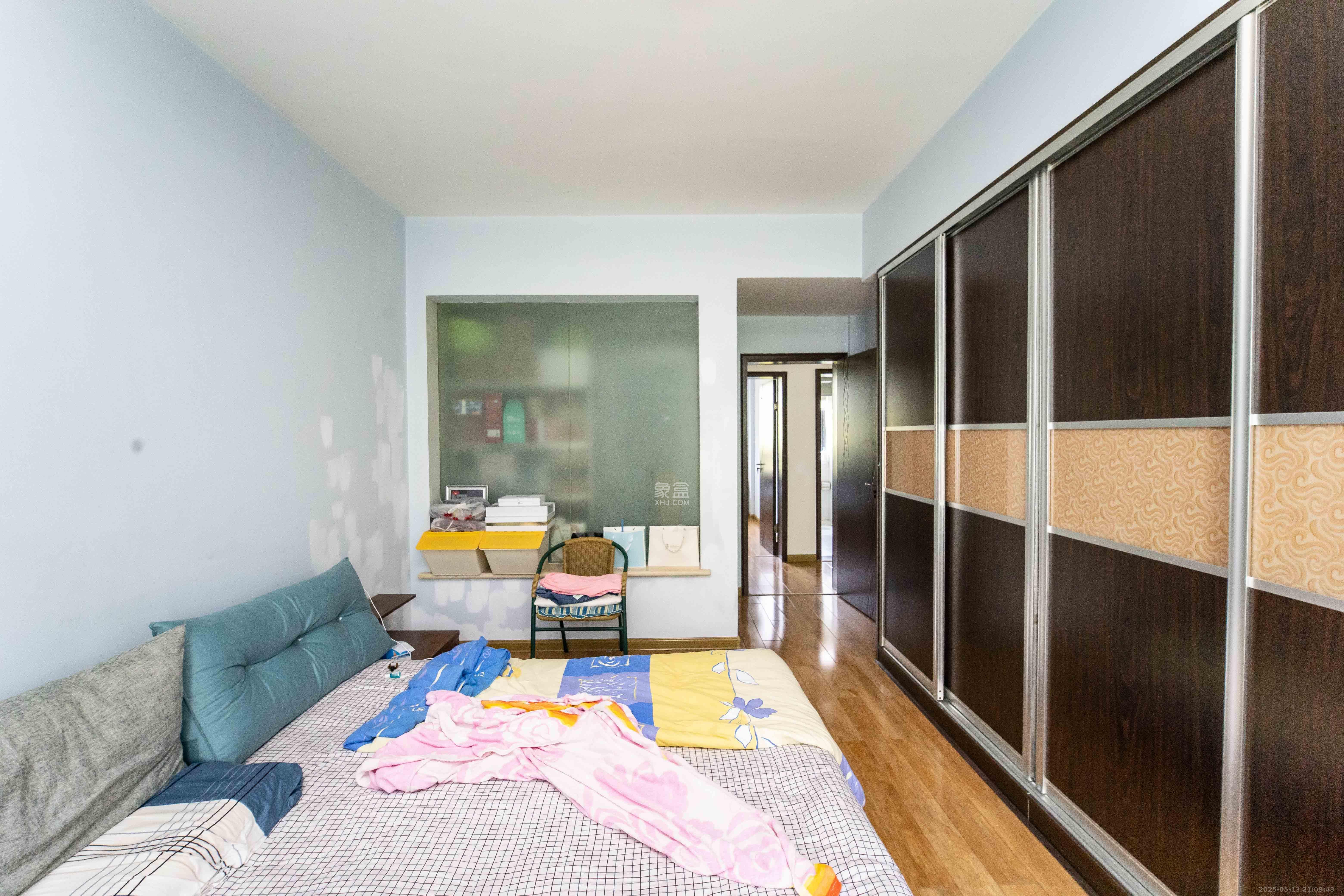 长房东郡  3室2厅2卫    145.0万 长房东郡  3室2厅2卫    145.0万卧室