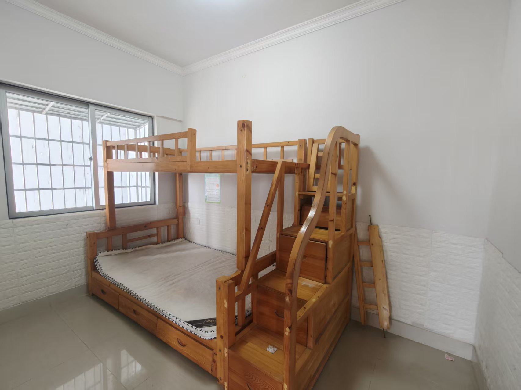 福秀小区  2室1厅1卫   1500.00元/月室内图