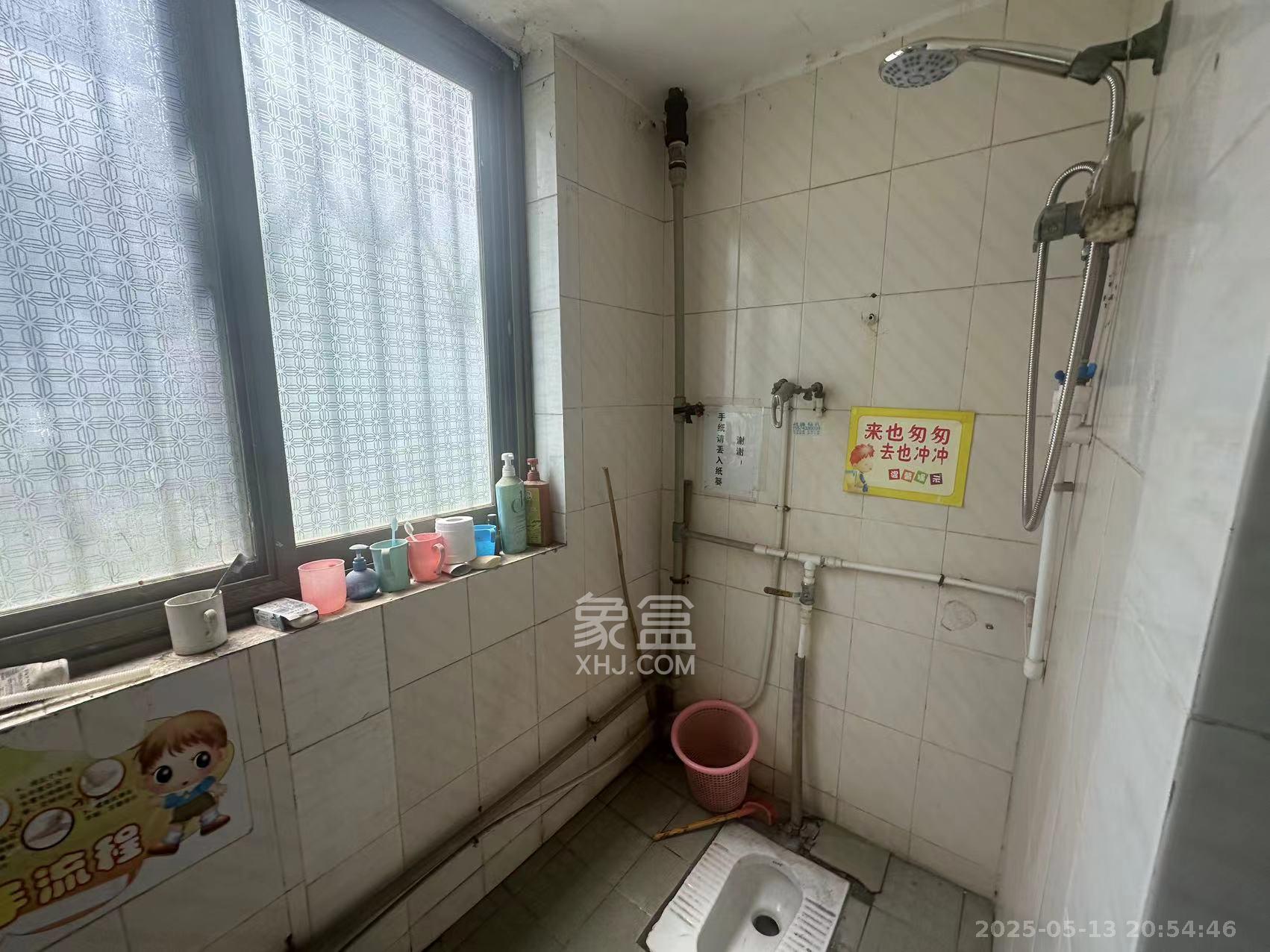 洪山翠园  8室2厅4卫   7500.00元/月室内图