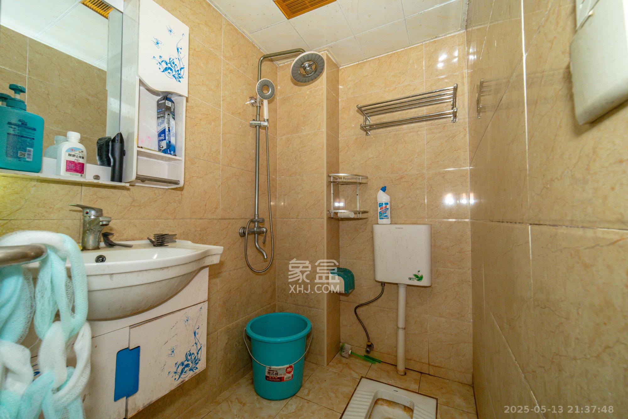 尚都花园城 1室1厅1卫 26.0万 尚都花园城 1室1厅1卫 26.0万卫生间