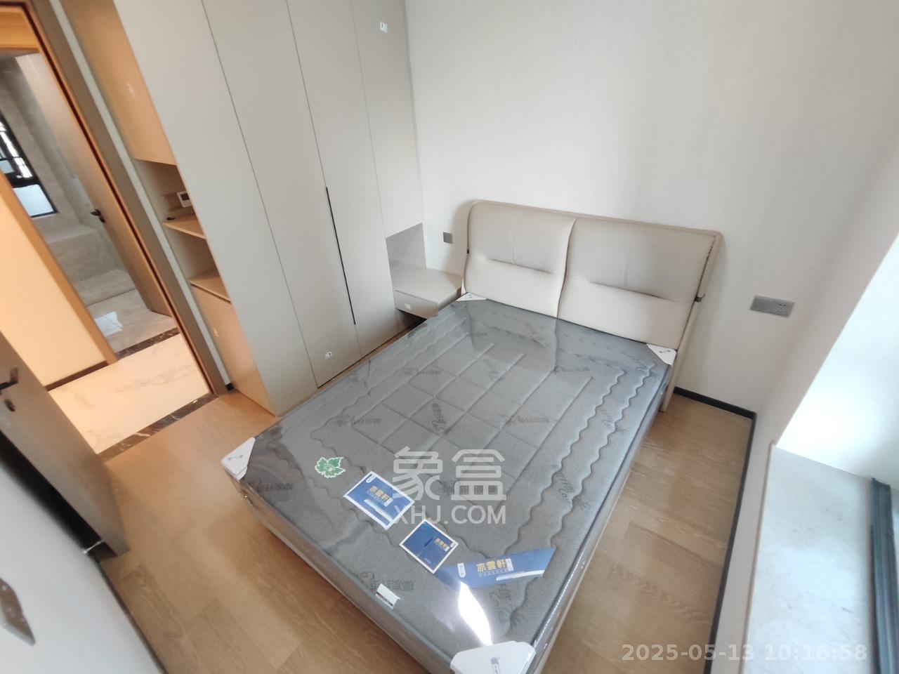 中海麓山境南区  3室2厅2卫   3100.00元/月室内图