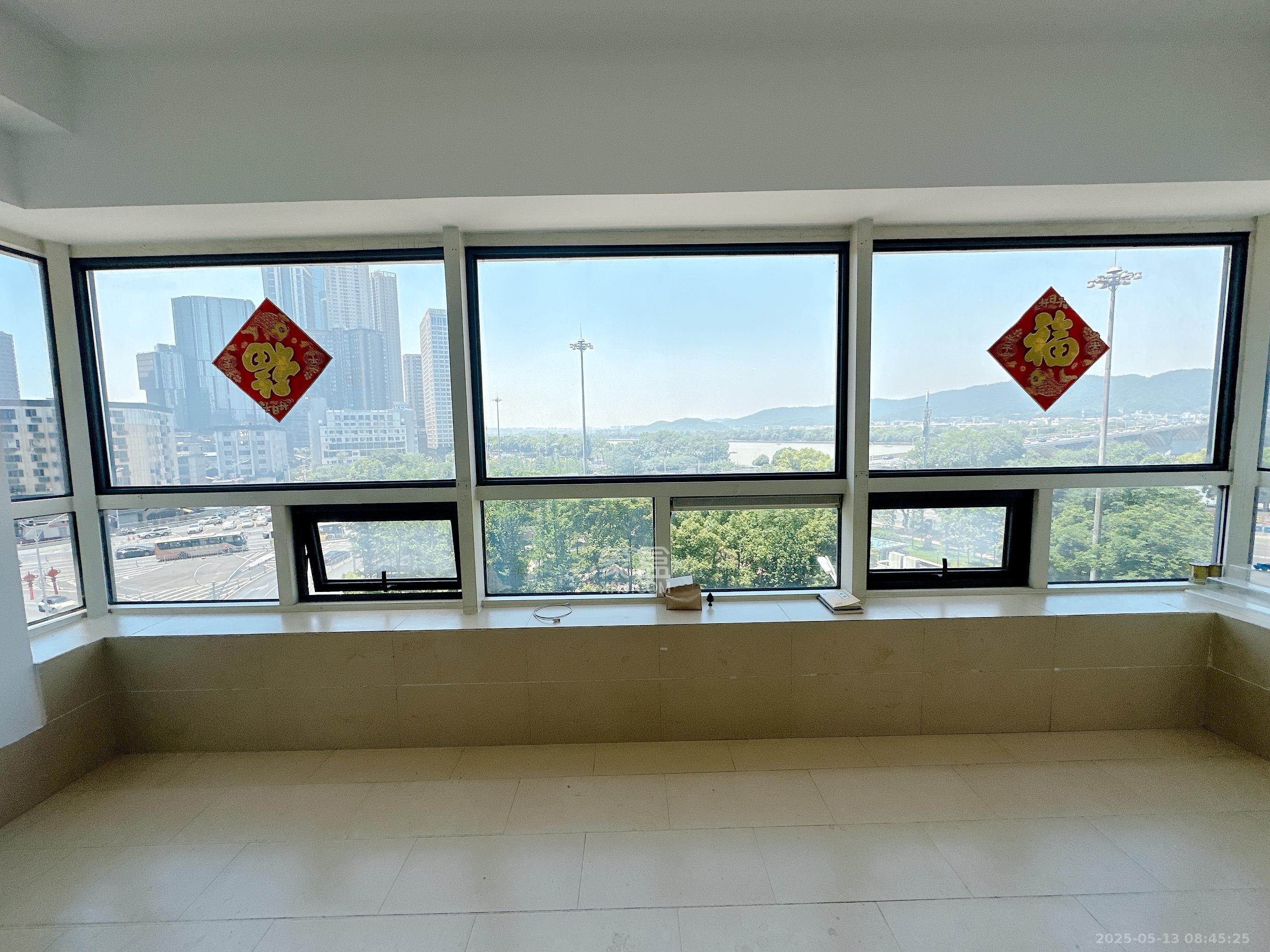 万达公馆 4室2厅4卫 8500.0元/月 万达公馆 4室2厅4卫 8500.0元/月室内图