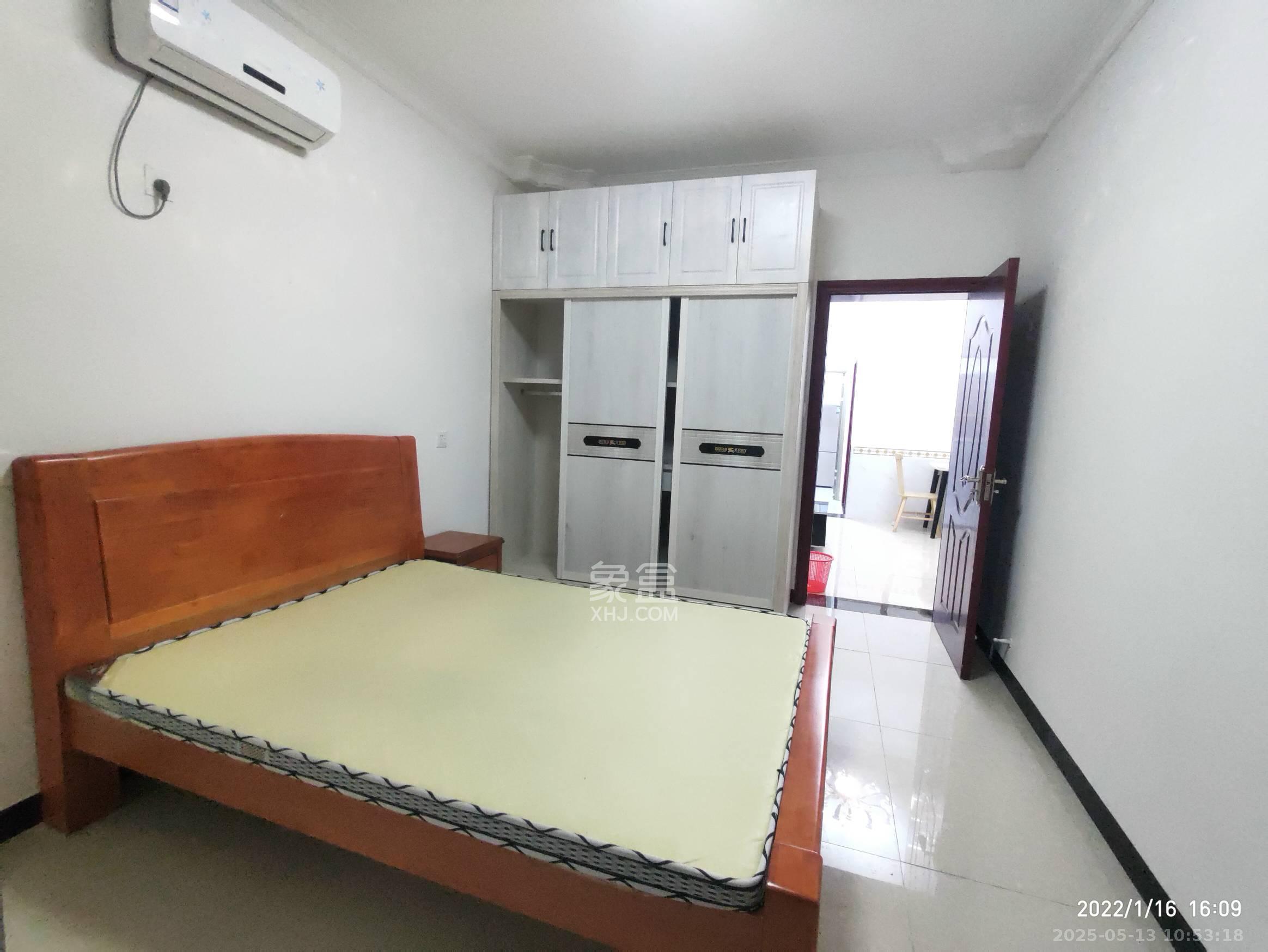 蒸菜街小区  4室1厅1卫   2200.00元/月室内图