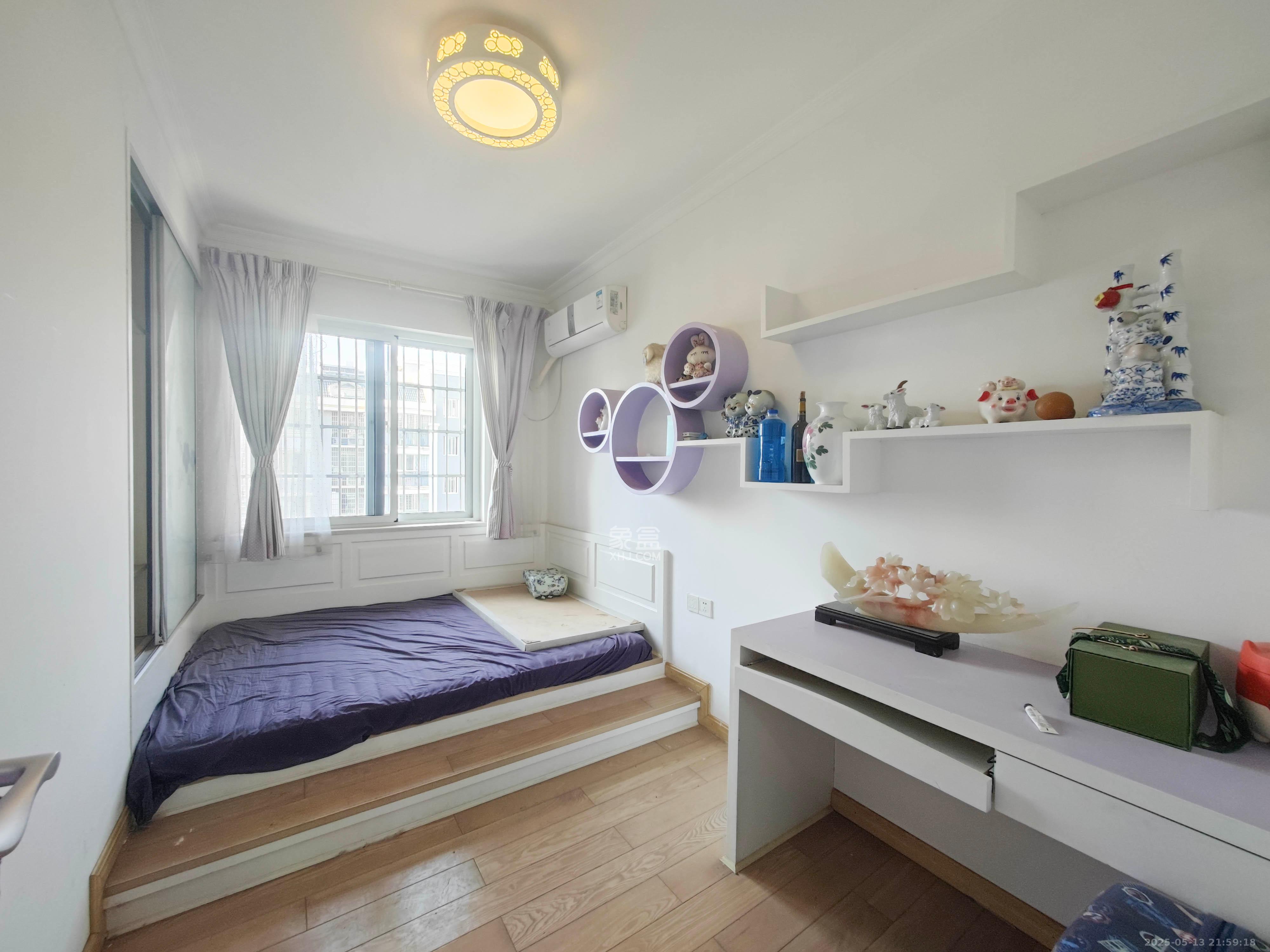 泰禹家园(彩云之翼家园一期、二期、三期) 4室2厅2卫 105.0万 泰禹家园(彩云之翼家园一期、二期、三期) 4室2厅2卫 105.0万卧室