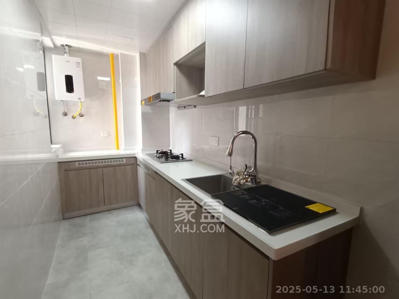 清控湖山雅居南区  3室2厅2卫   2500.00元/月室内图