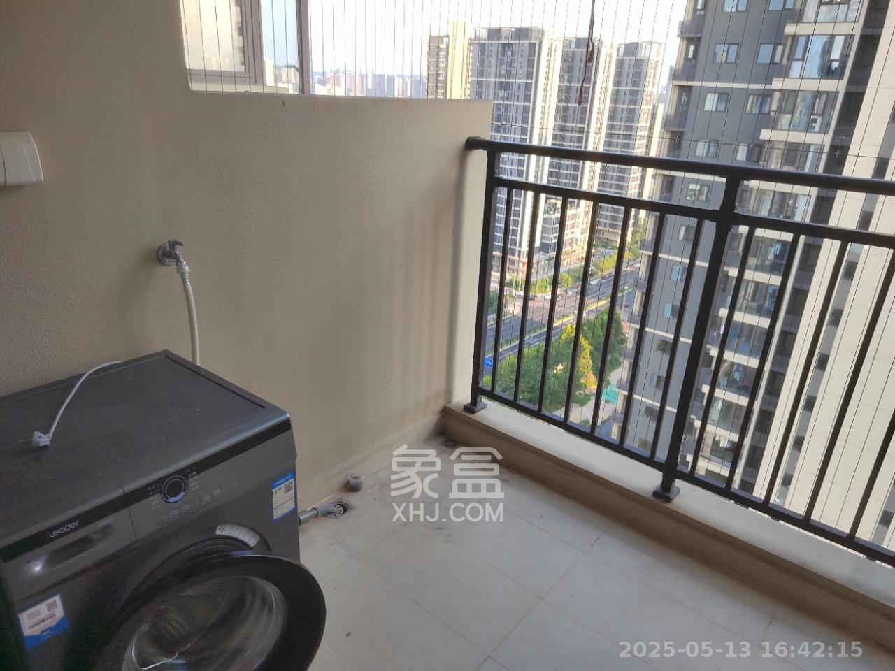 万科金色梦想C区  3室2厅2卫   3500.00元/月室内图