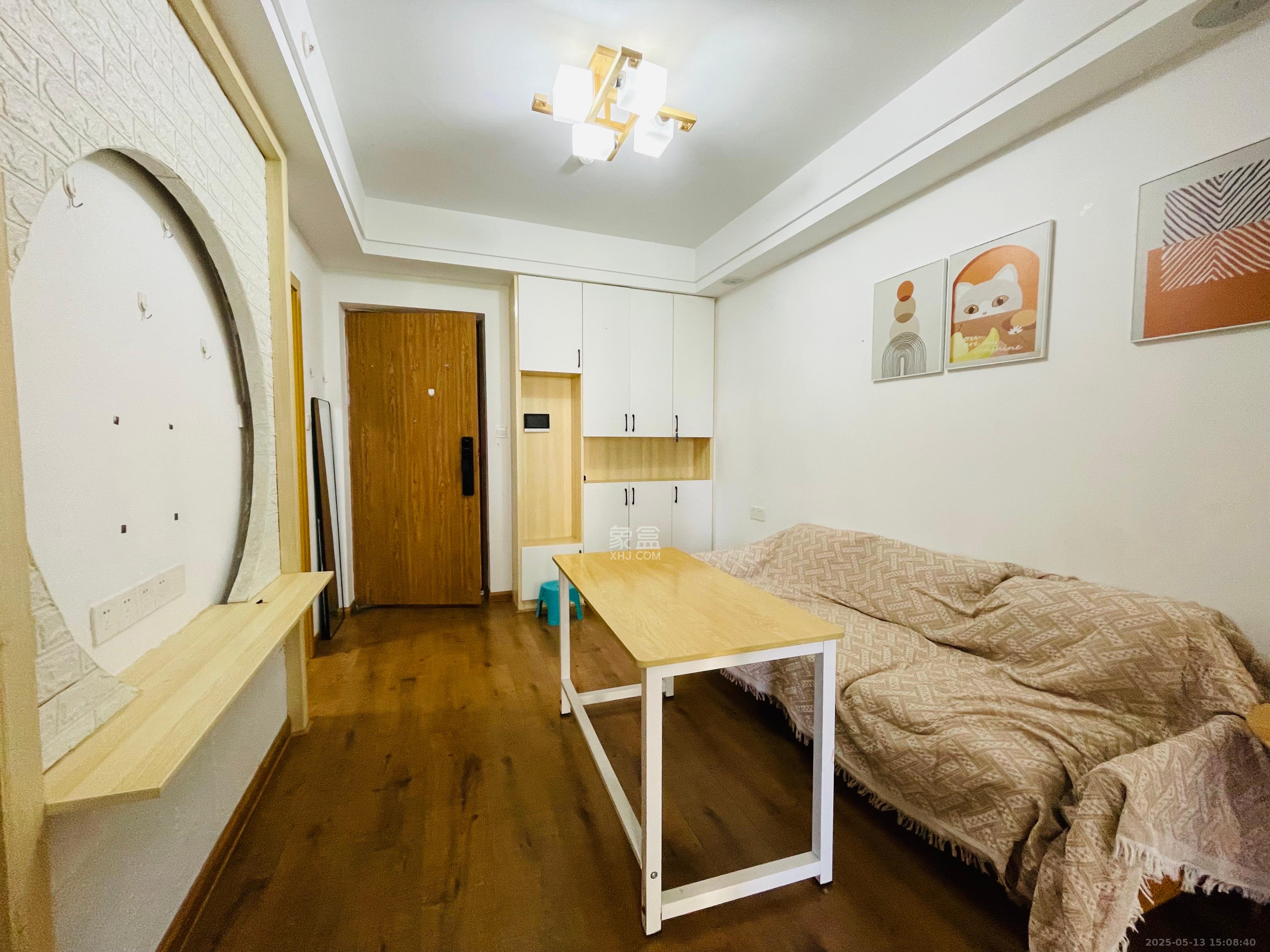 融创融公馆(融创臻苑)  1室1厅1卫    1700.0元/月 融创融公馆(融创臻苑)  1室1厅1卫    1700.0元/月室内图