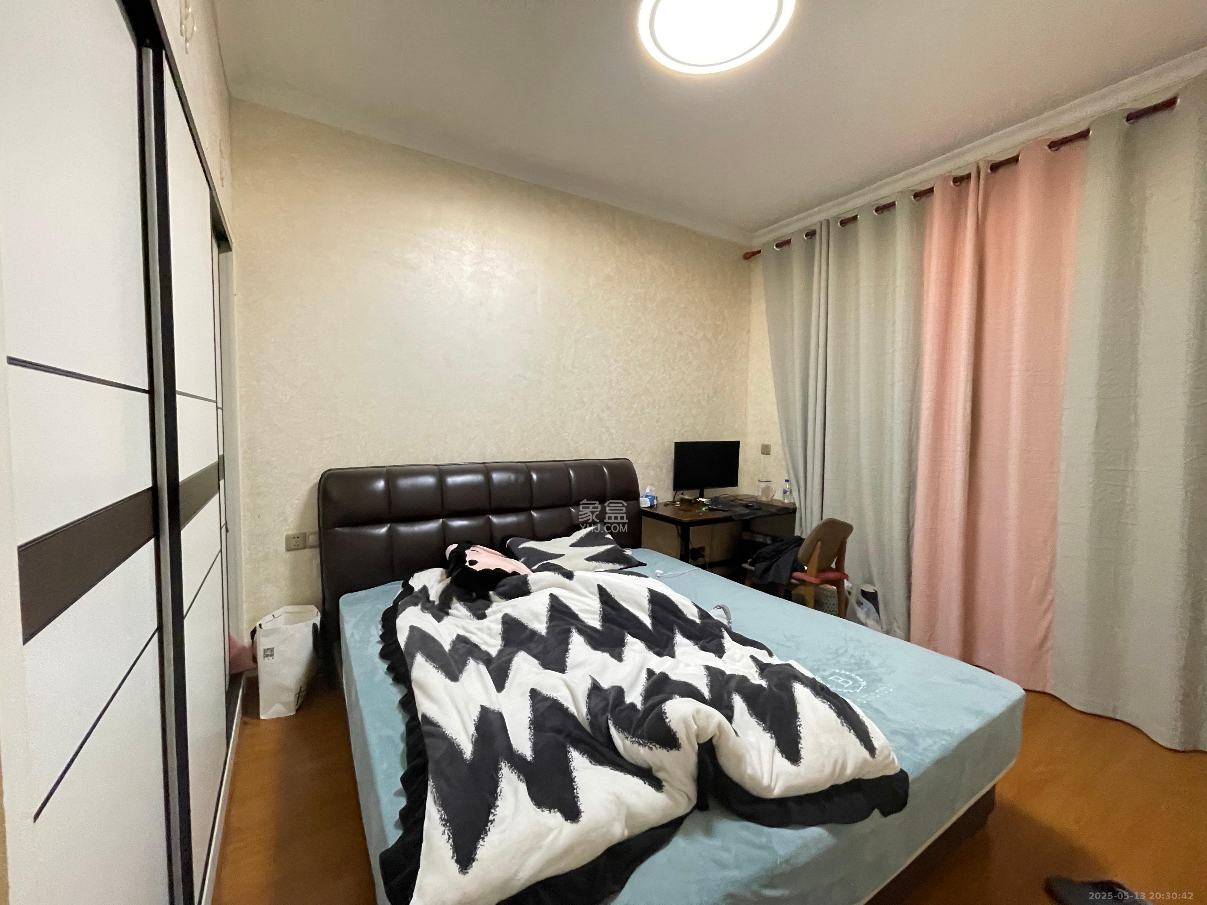 阳光锦城  3室2厅1卫   3100.00元/月室内图