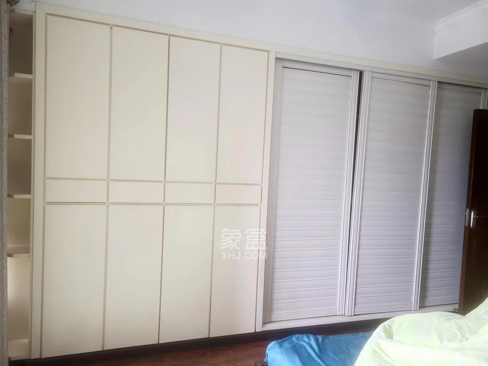 花样年华 4室2厅2卫 2200.0元/月 花样年华 4室2厅2卫 2200.0元/月室内图