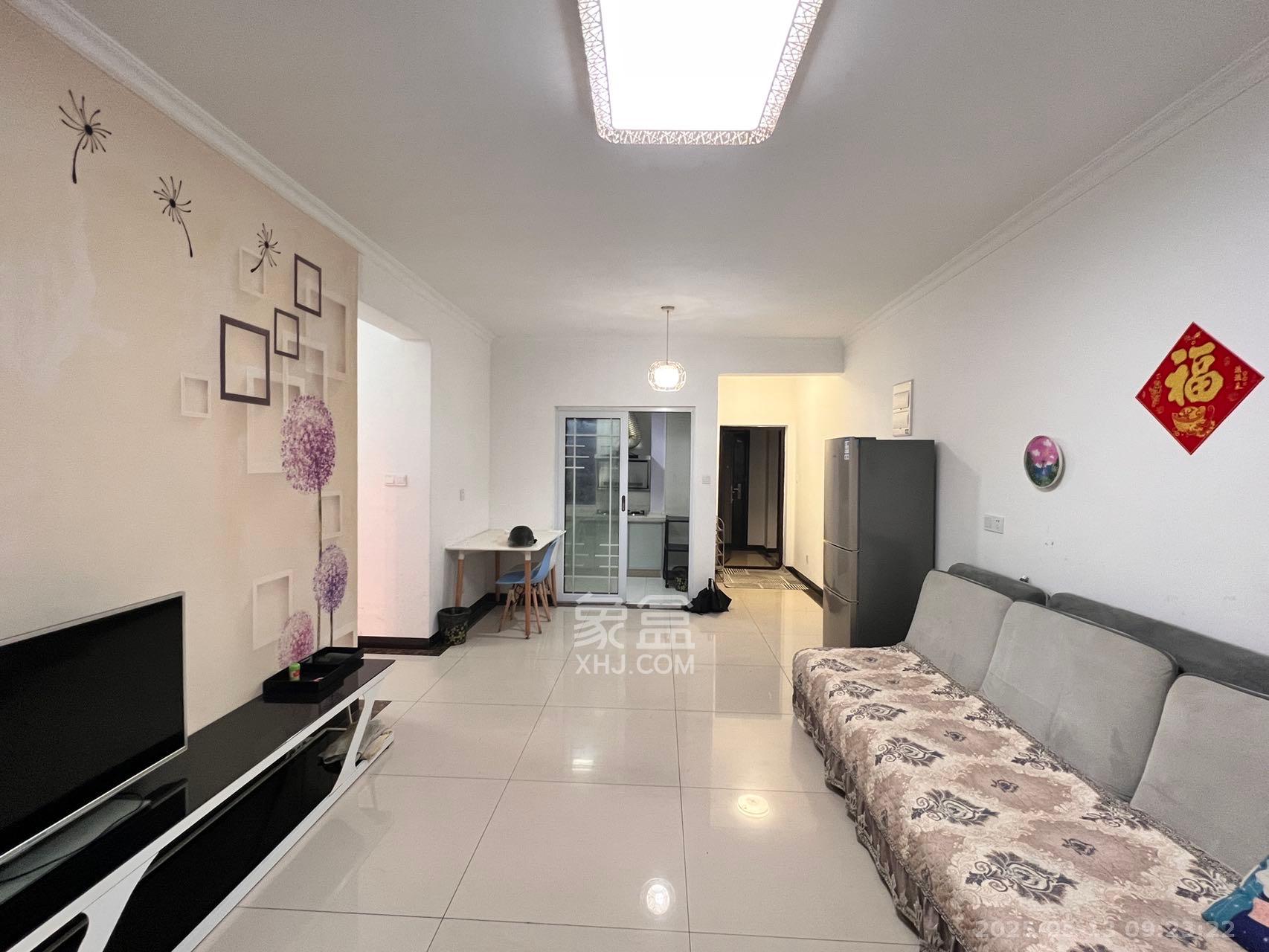 中南红领邦（红星嘉和苑）  4室2厅2卫    2000.0元/月室内图