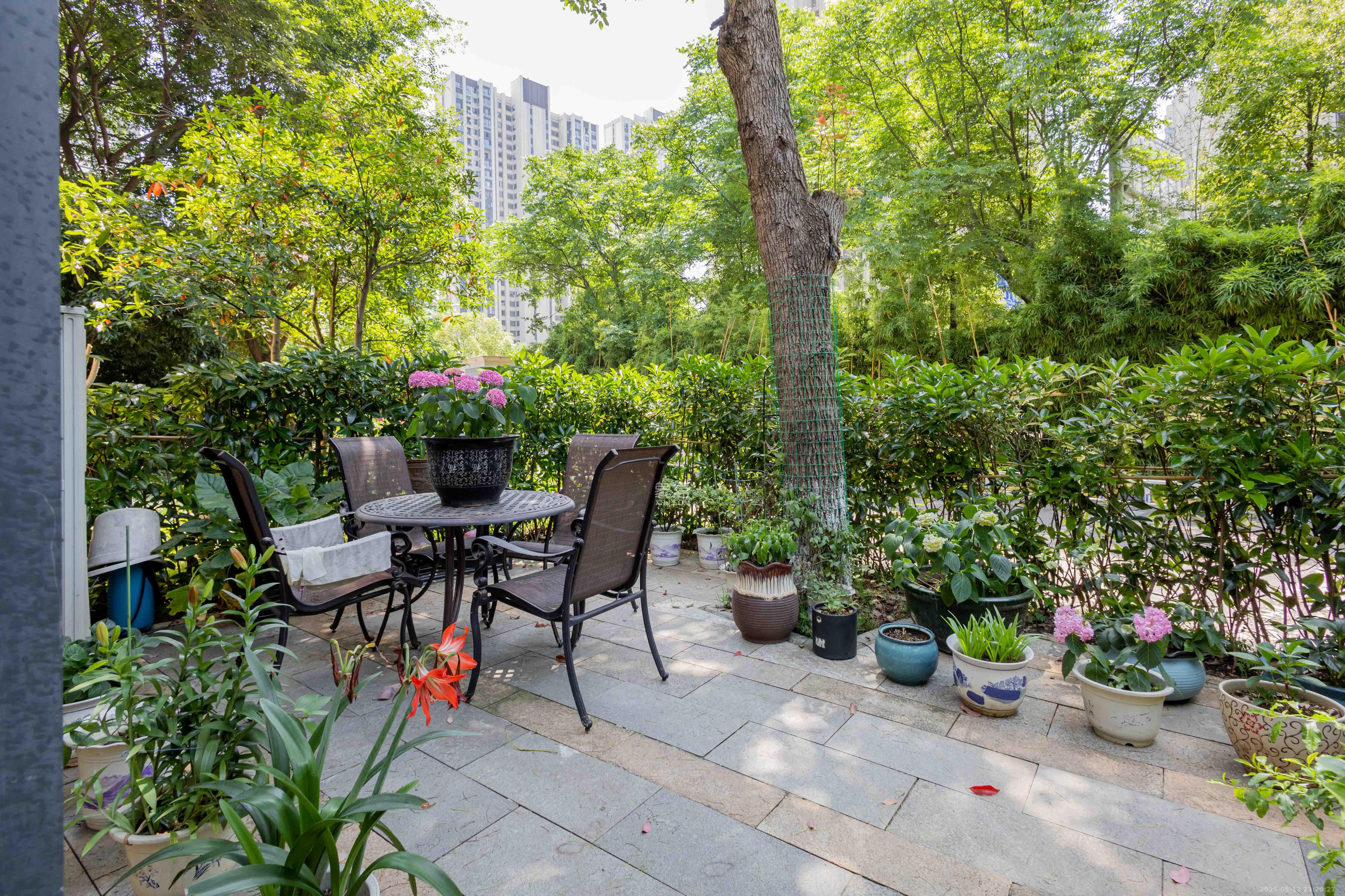 中交中央公园D2区 4室2厅4卫 385.0万 中交中央公园D2区 4室2厅4卫 385.0万其他