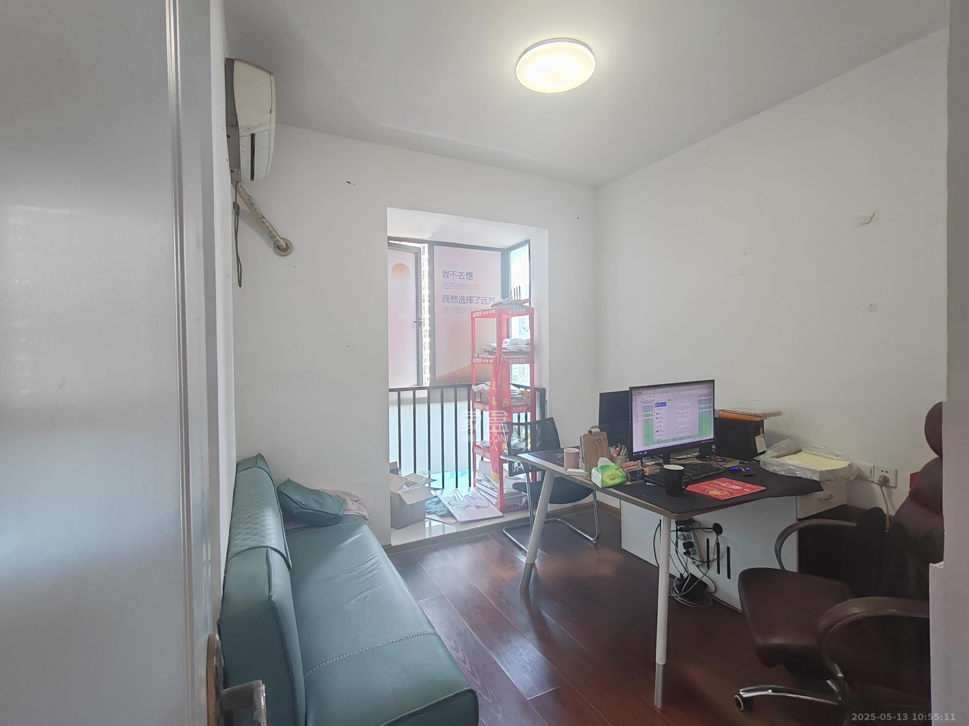 凯通国际城(凯通朝庭) 3室1厅2卫 2600.0元/月 凯通国际城(凯通朝庭) 3室1厅2卫 2600.0元/月室内图