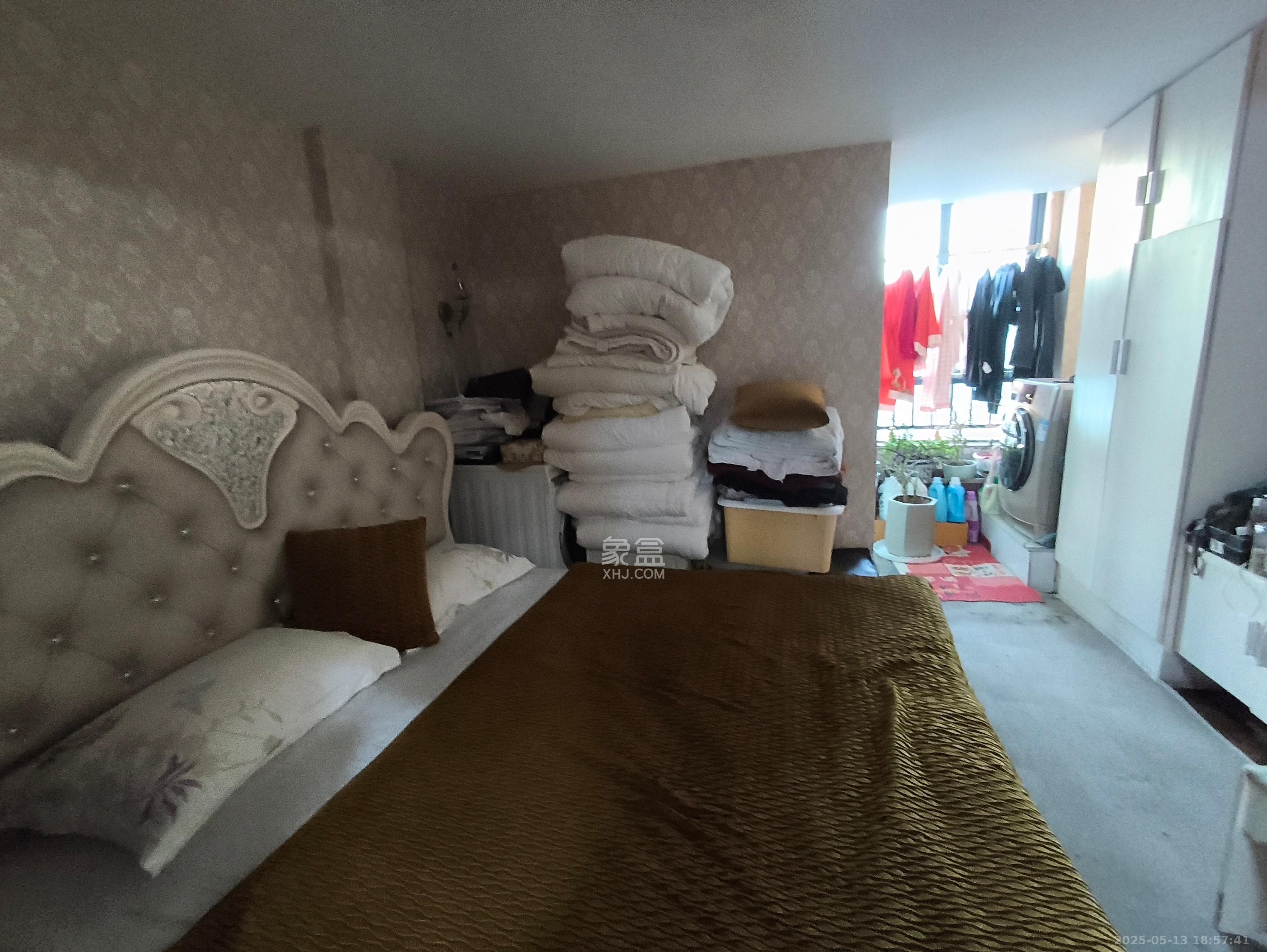 融圣国际  3室2厅3卫    2300.0元/月 融圣国际  3室2厅3卫    2300.0元/月室内图