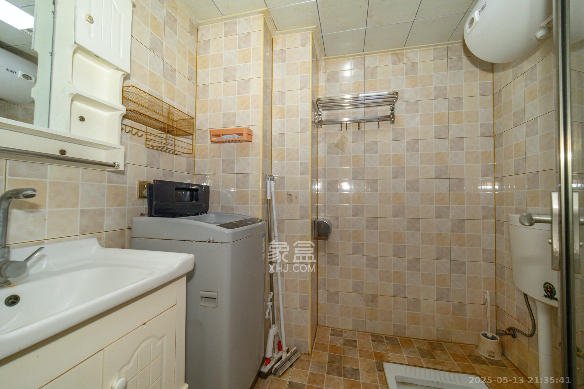 广华国际公馆(广华大厦) 1室0厅0卫 35.0万 广华国际公馆(广华大厦) 1室0厅0卫 35.0万卫生间