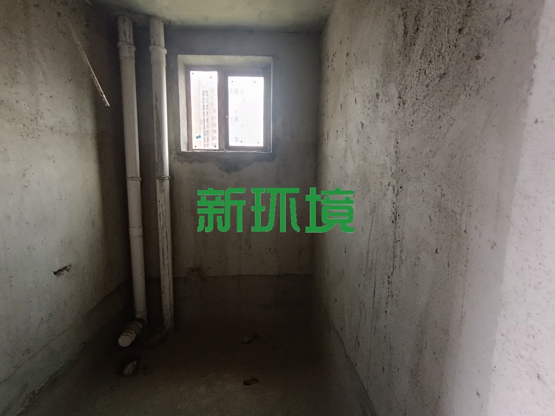 东方明珠  3室2厅2卫    51.0万客厅