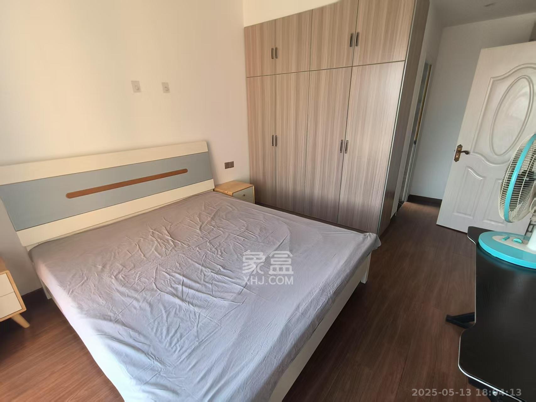 江南华府  3室2厅2卫   3300.00元/月室内图