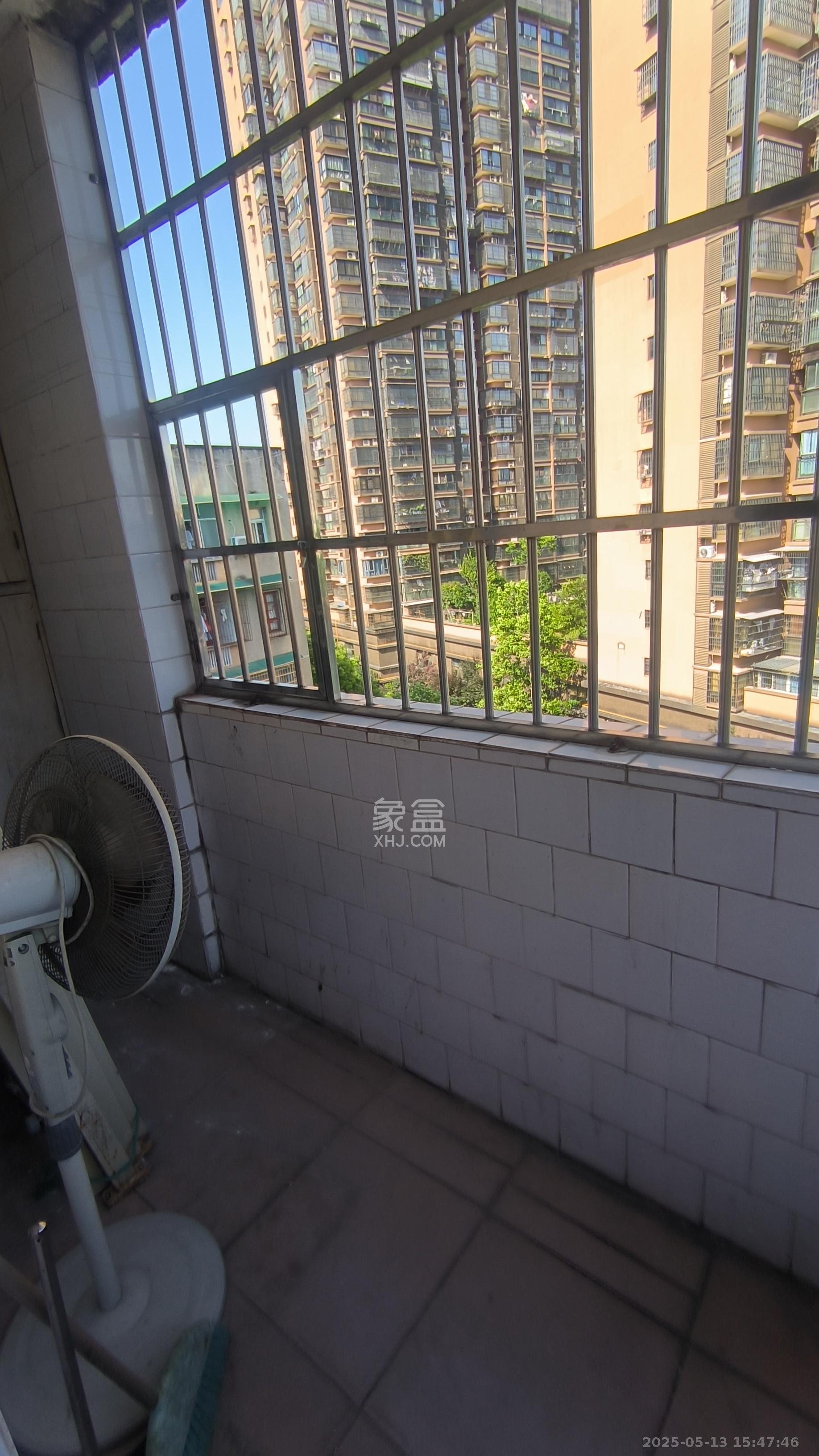 红旗区四片  2室1厅1卫    1200.0元/月 红旗区四片  2室1厅1卫    1200.0元/月室内图