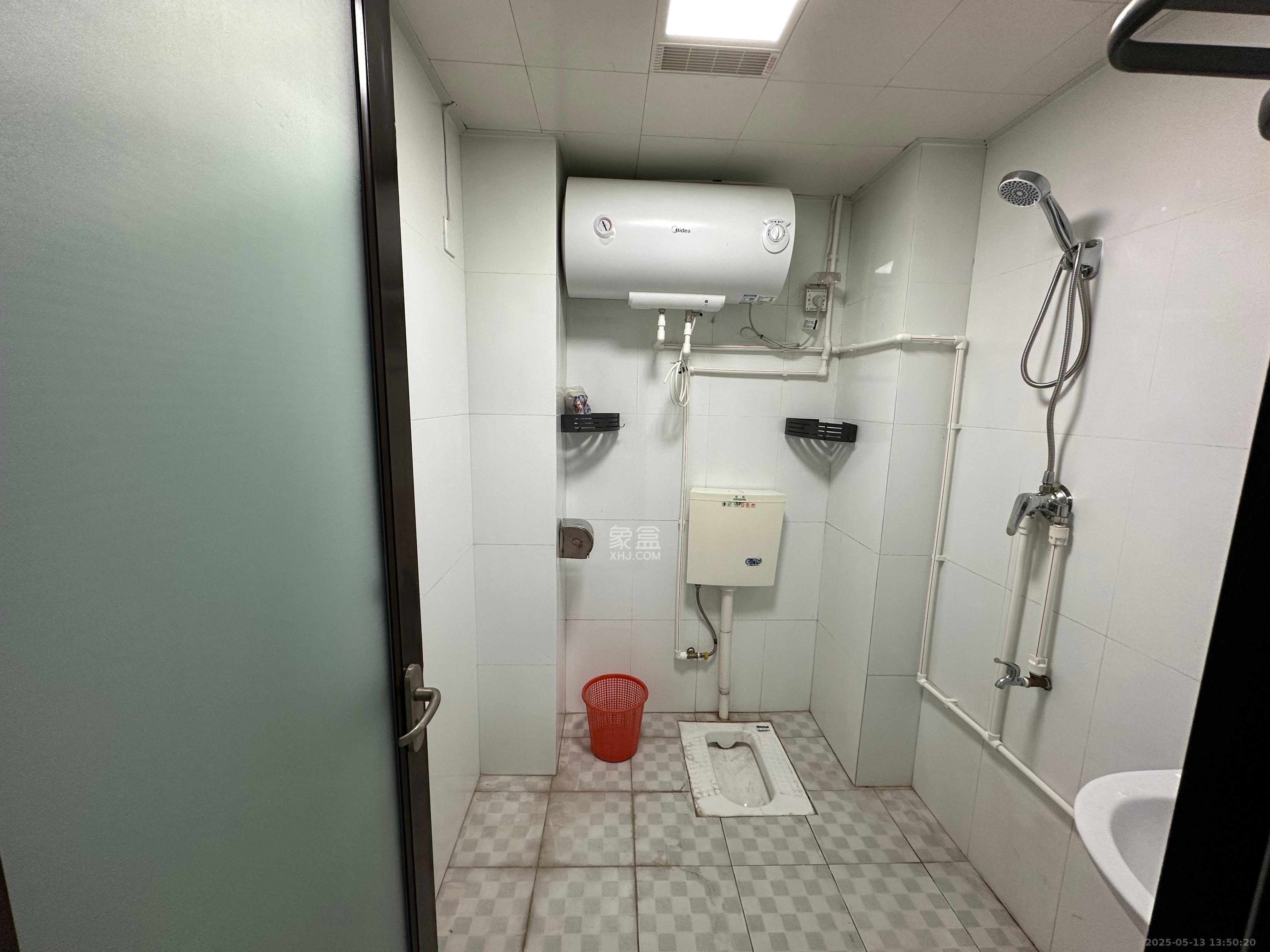 友阿光大大厦  1室1厅1卫   1800.00元/月室内图