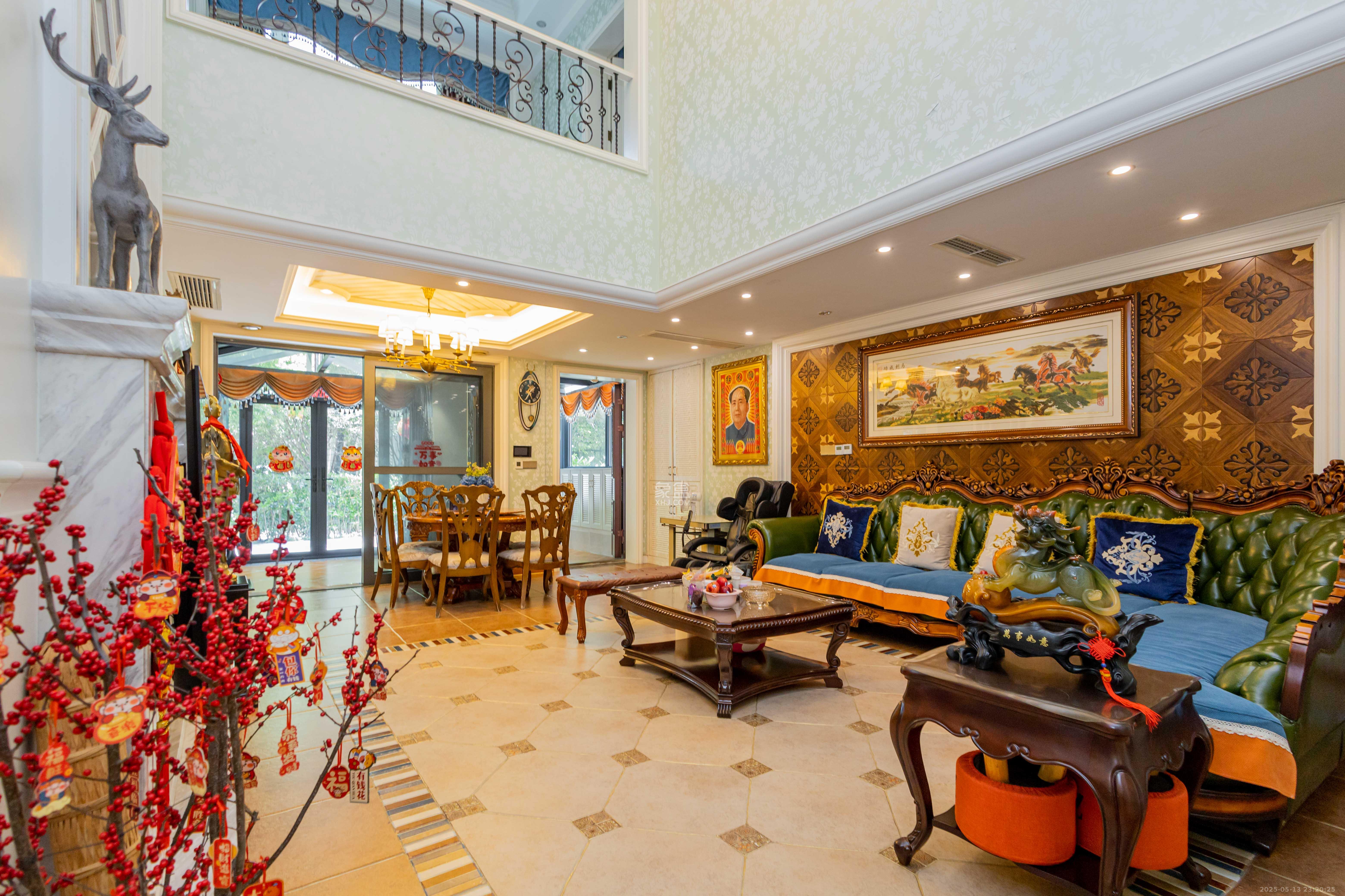 中交中央公园D2区 4室2厅4卫 385.0万 中交中央公园D2区 4室2厅4卫 385.0万客厅