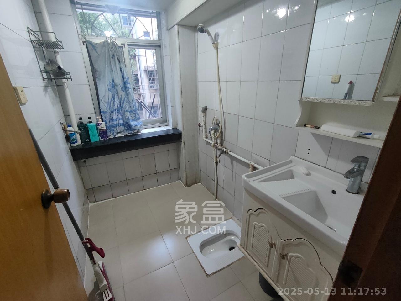 南湖军区干部休养所 3室2厅2卫 1800.0元/月 南湖军区干部休养所 3室2厅2卫 1800.0元/月室内图