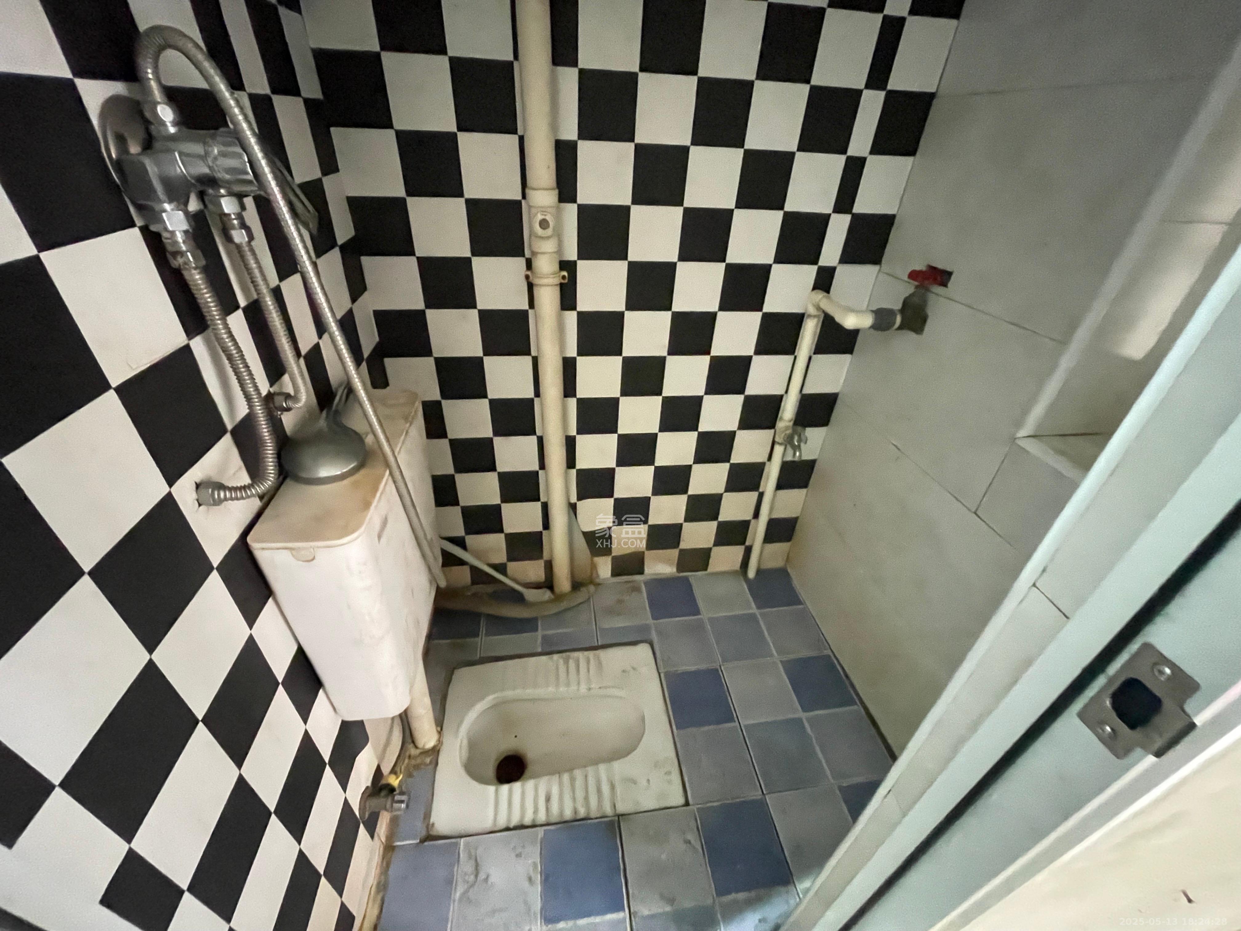 恩瑞麓山名园(龙王港小区) 1室1厅1卫 600.0元/月 恩瑞麓山名园(龙王港小区) 1室1厅1卫 600.0元/月室内图