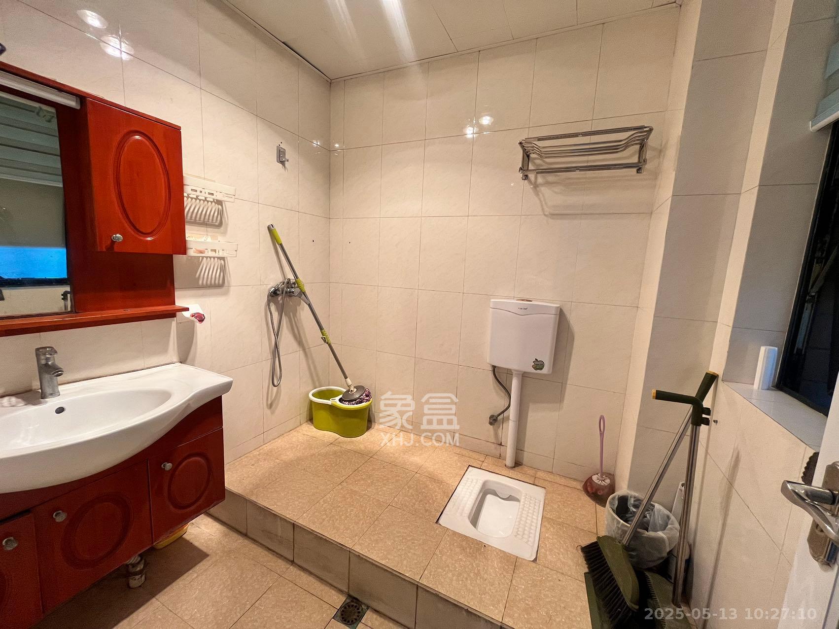 湘江世纪城星江苑 2室2厅1卫 2400.0元/月 湘江世纪城星江苑 2室2厅1卫 2400.0元/月室内图