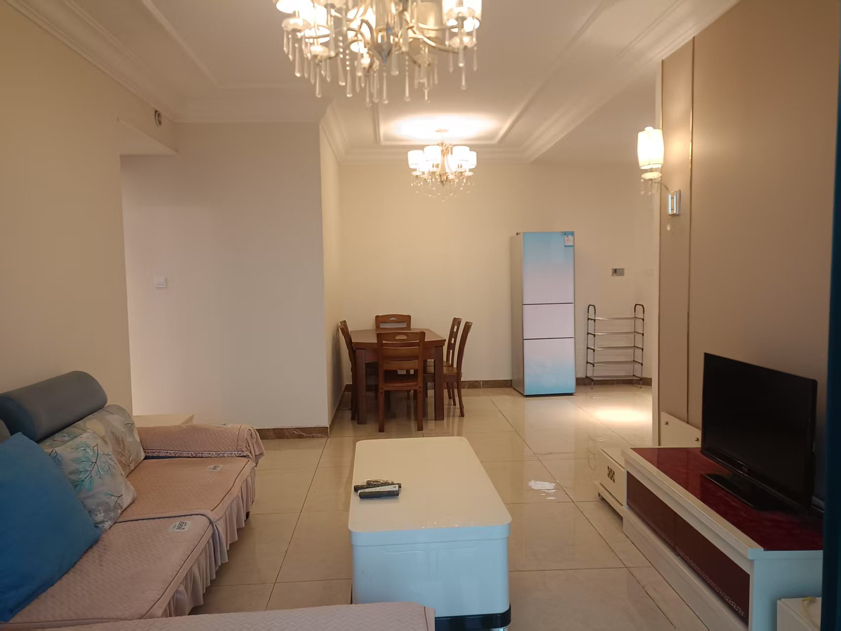 恒大绿洲 2室2厅1卫 1500.0元/月 恒大绿洲 2室2厅1卫 1500.0元/月室内图