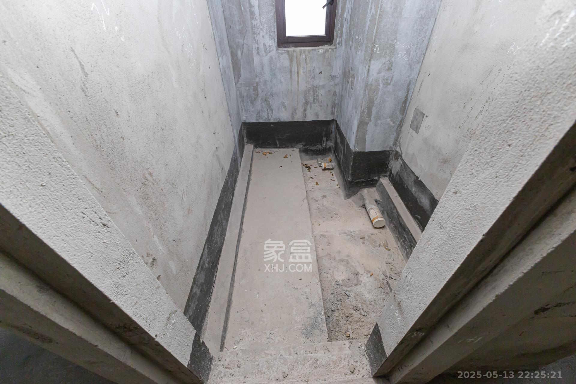 时代倾城三期  2室2厅1卫    62.0万 时代倾城三期  2室2厅1卫    62.0万卫生间