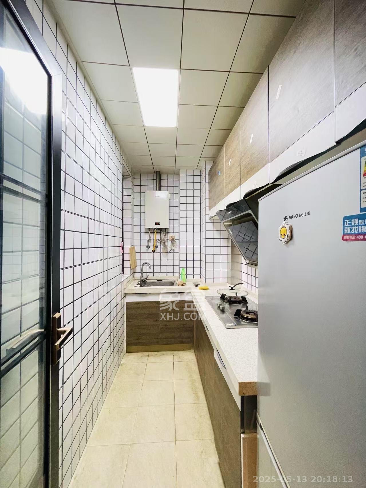 上园商住小区  1室1厅1卫   2000.00元/月室内图