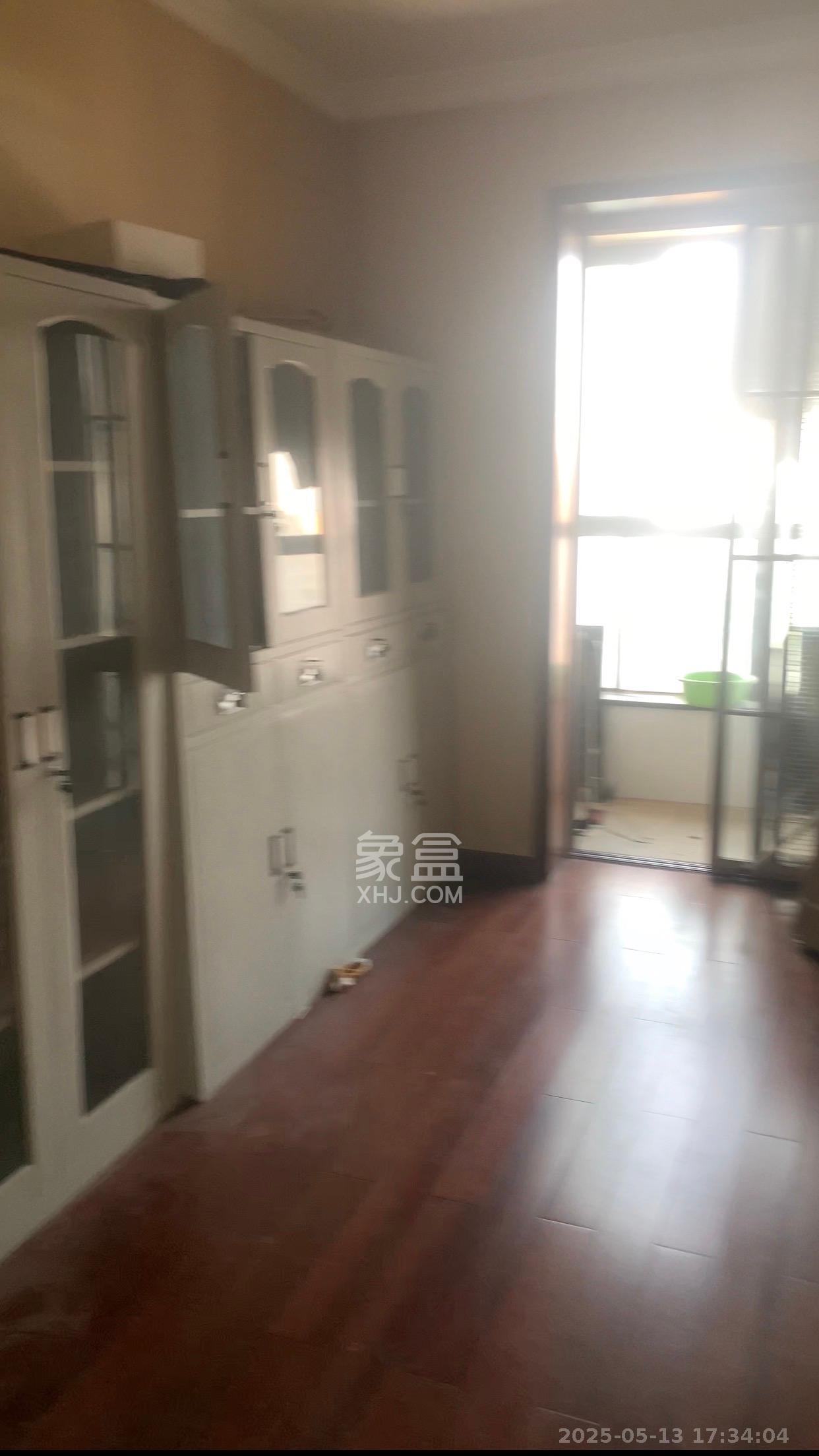 尚城 3室2厅1卫 3500.0元/月 尚城 3室2厅1卫 3500.0元/月室内图