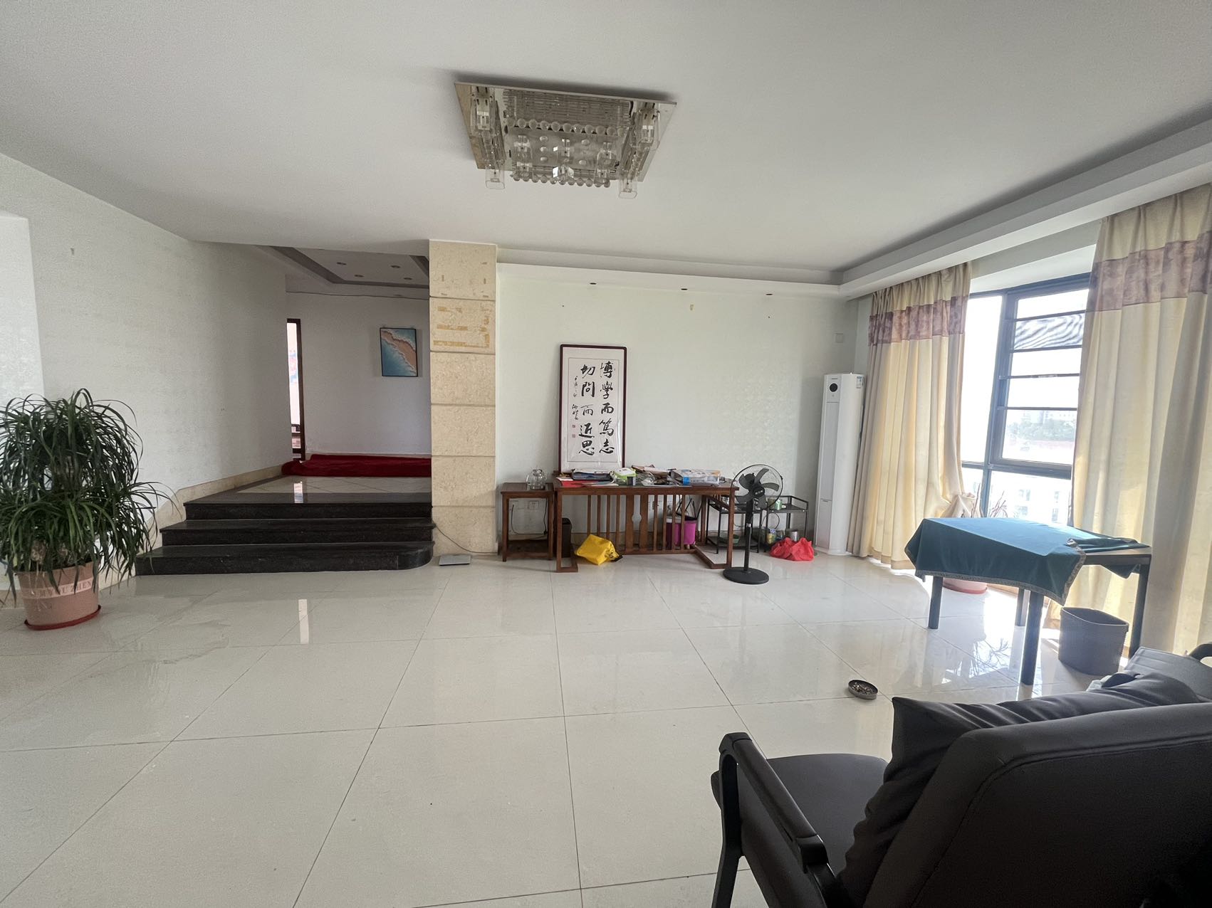 水云天 4室2厅2卫 236.0万 水云天 4室2厅2卫 236.0万室内图