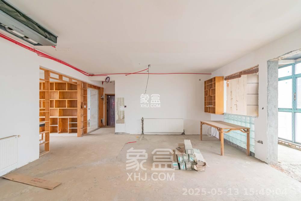 藏珑湖上国际花园 4室2厅2卫 3000.0元/月 藏珑湖上国际花园 4室2厅2卫 3000.0元/月室内图