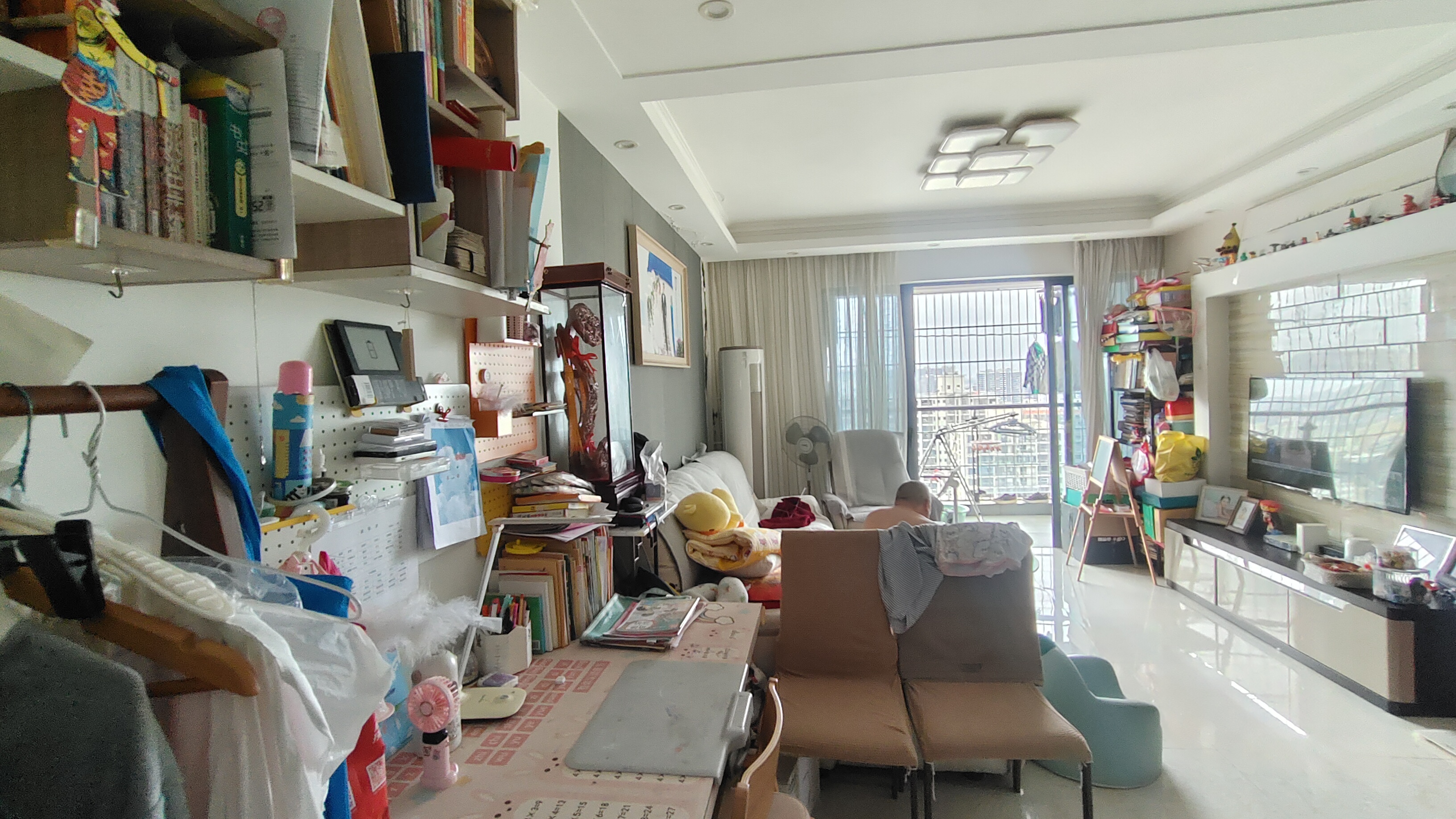 高路华小区  2室2厅1卫   148.00万