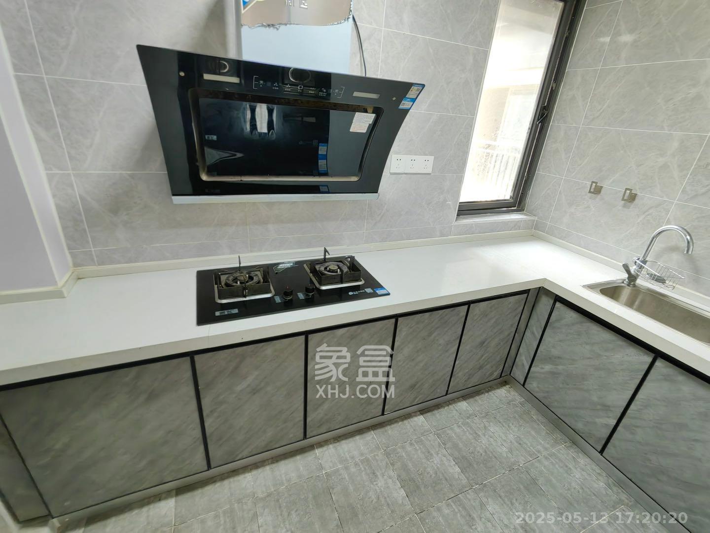 中建悦和城  4室2厅2卫   3200.00元/月室内图