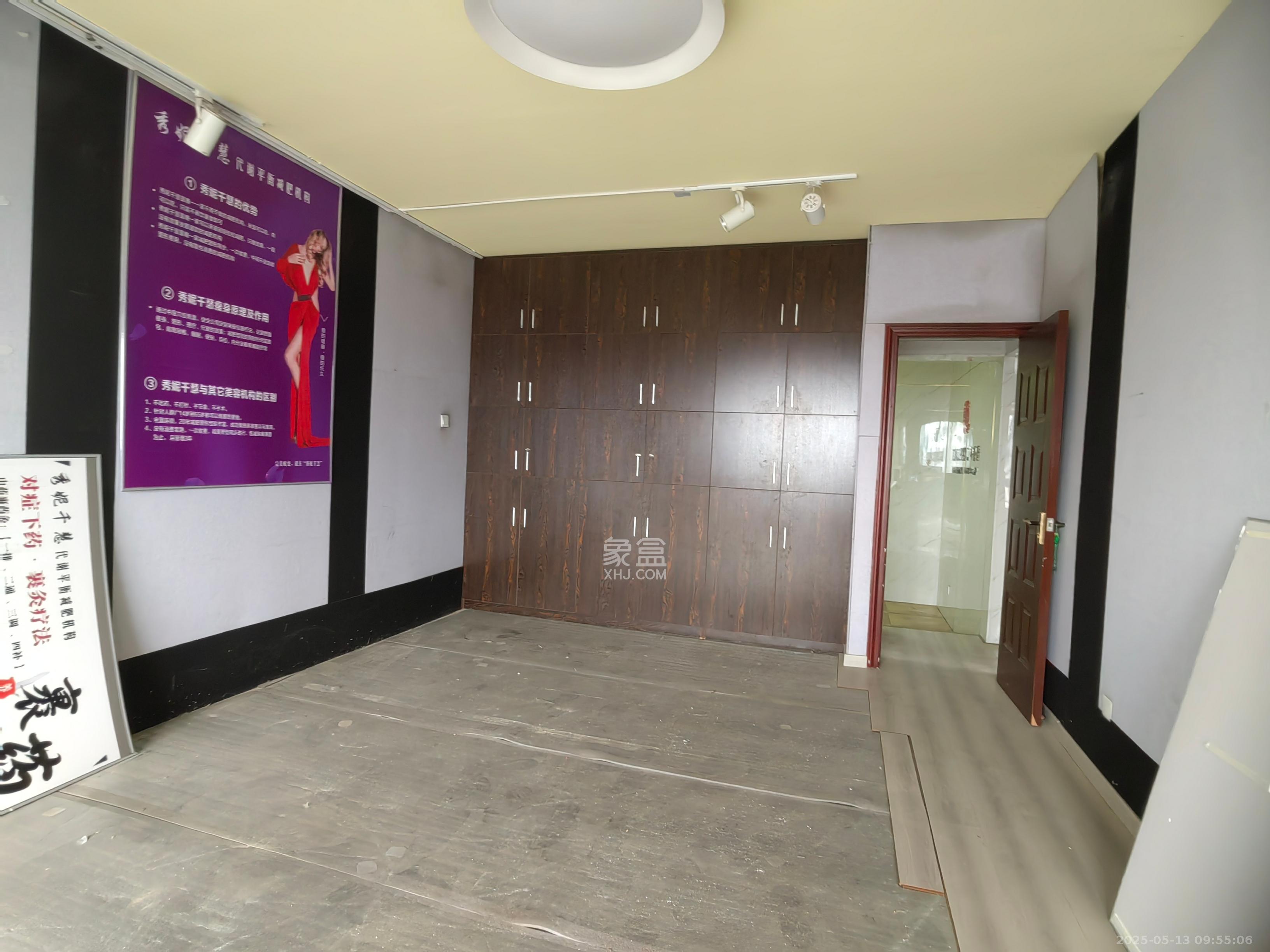 东玺门 3室2厅2卫 2600.0元/月 东玺门 3室2厅2卫 2600.0元/月室内图