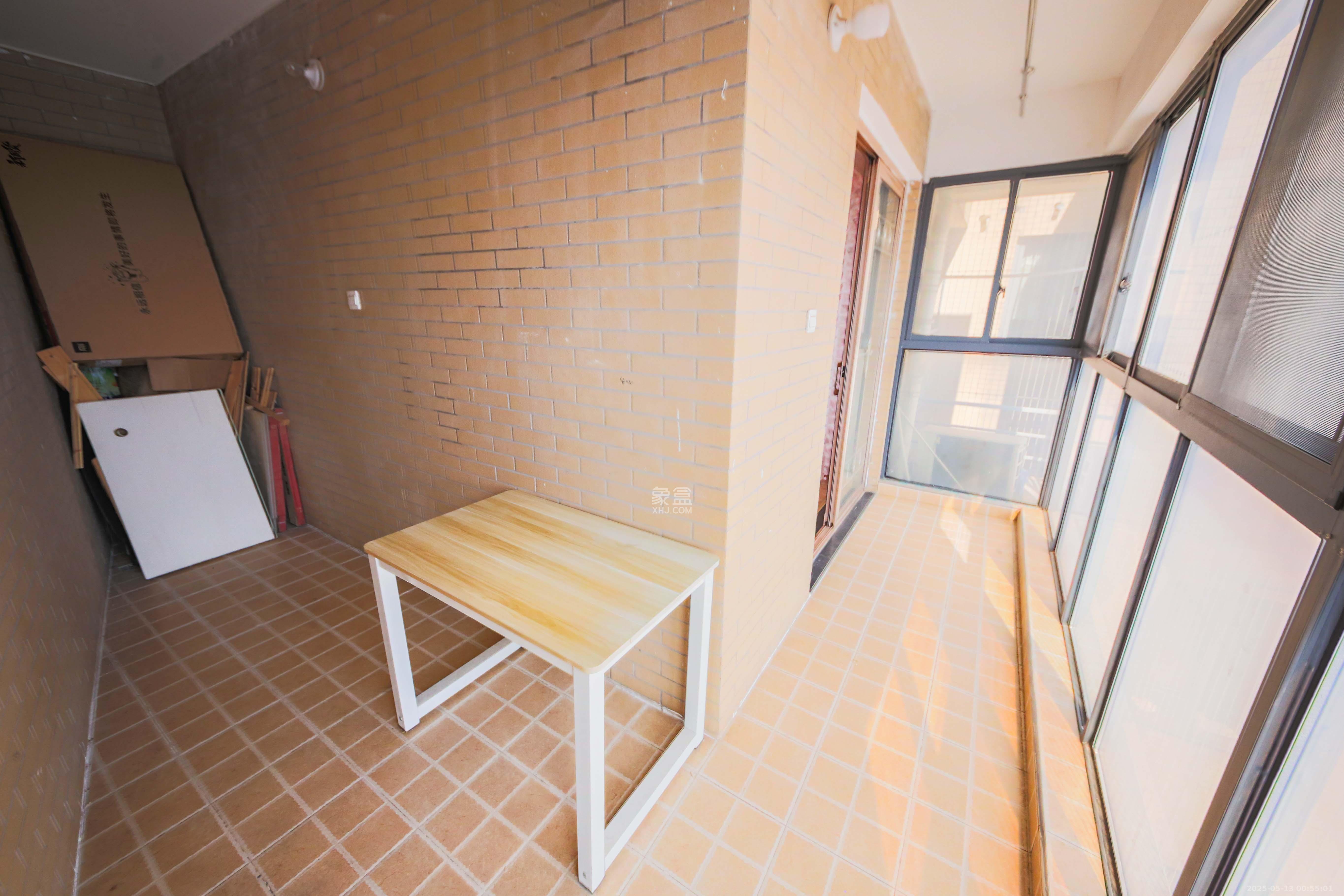 鑫远御文台一期 3室2厅1卫 92.0万 鑫远御文台一期 3室2厅1卫 92.0万阳台