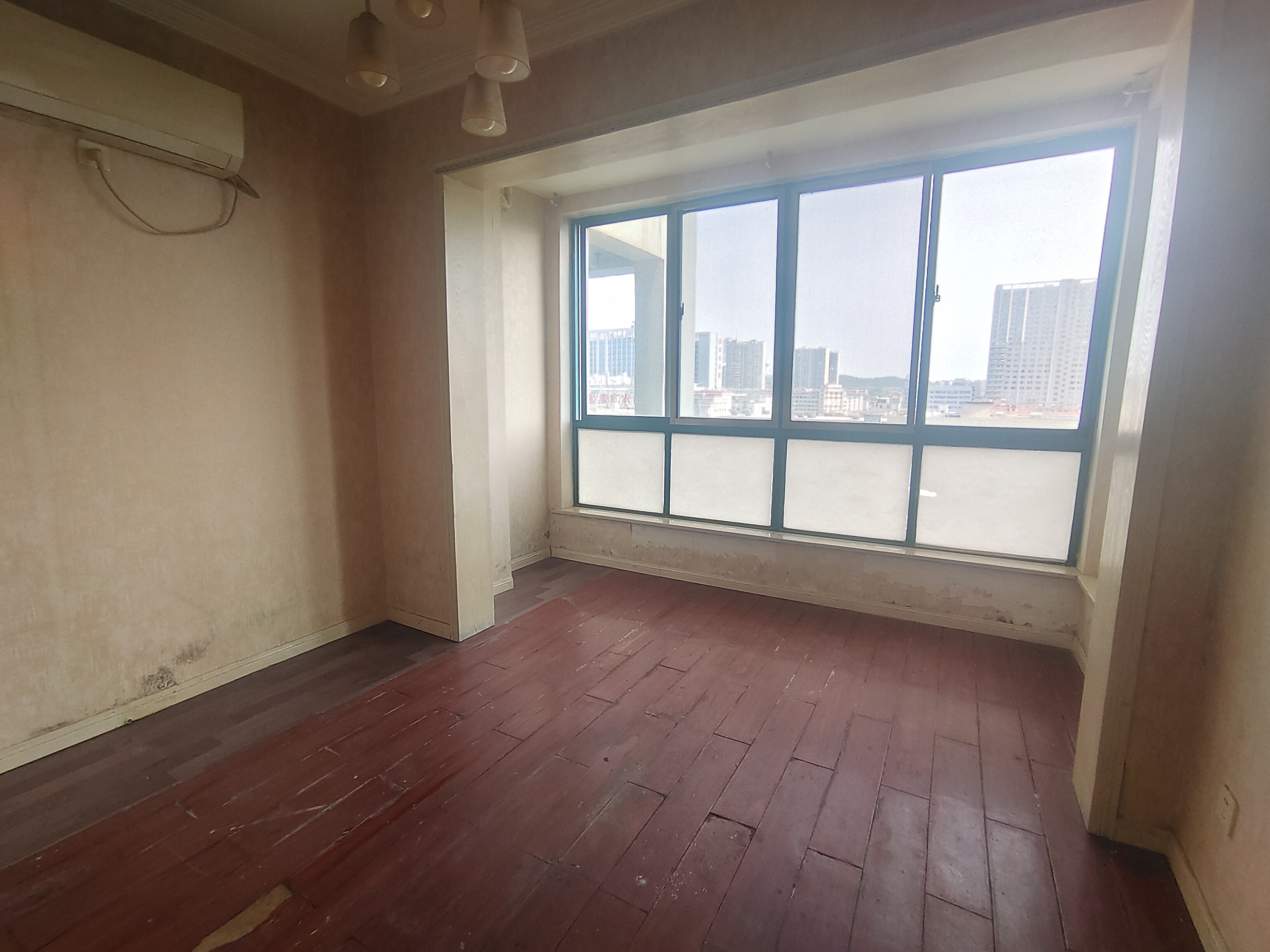 富厚名邸 3室2厅1卫 2400.0元/月 富厚名邸 3室2厅1卫 2400.0元/月室内图