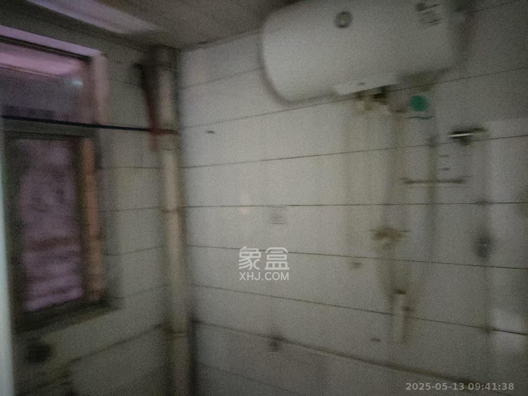 张公岭安置小区  2室1厅1卫   900.00元/月